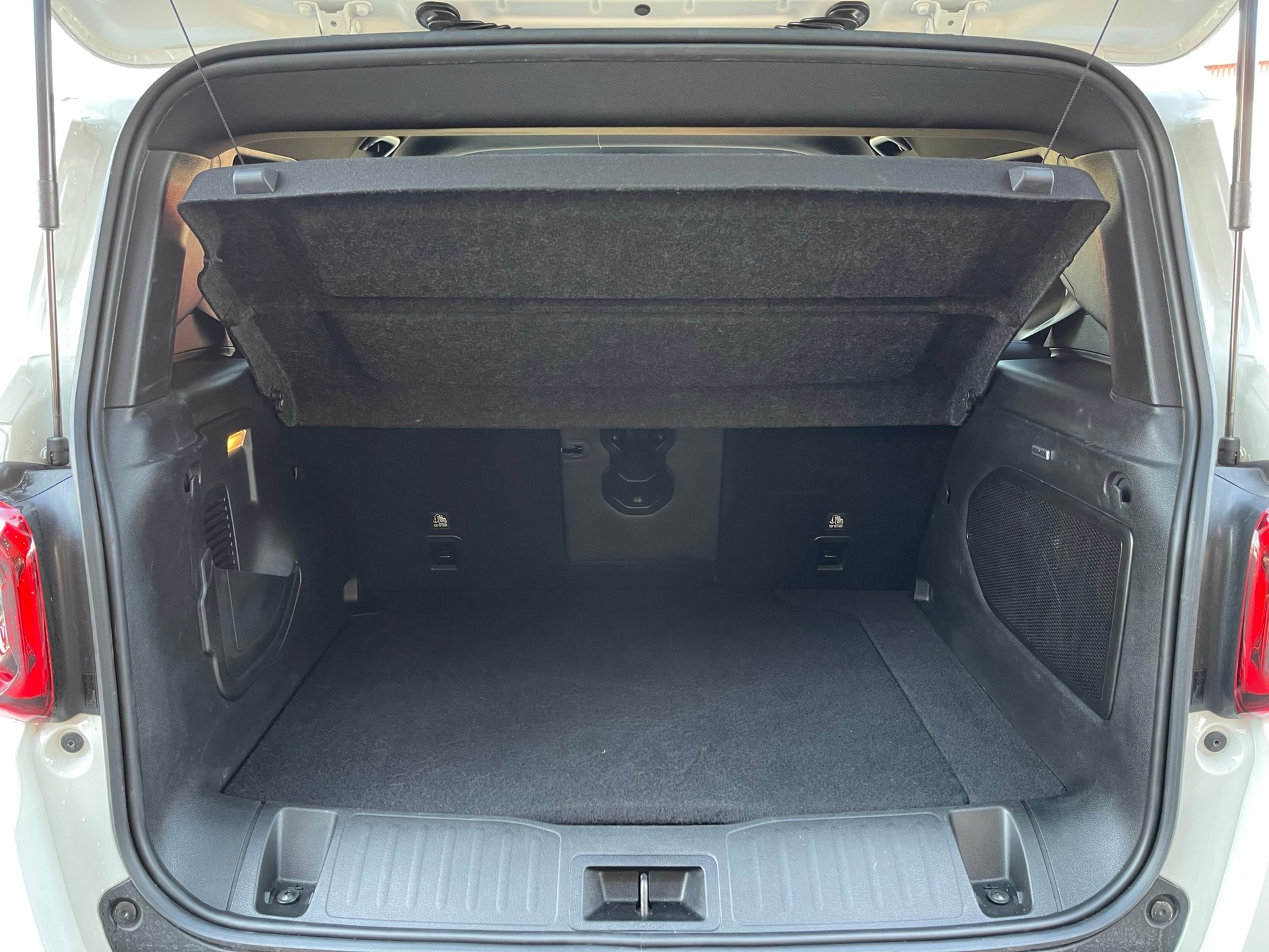 JEEP RENEGADE 1.3 Turbo PHEV 240-image-7