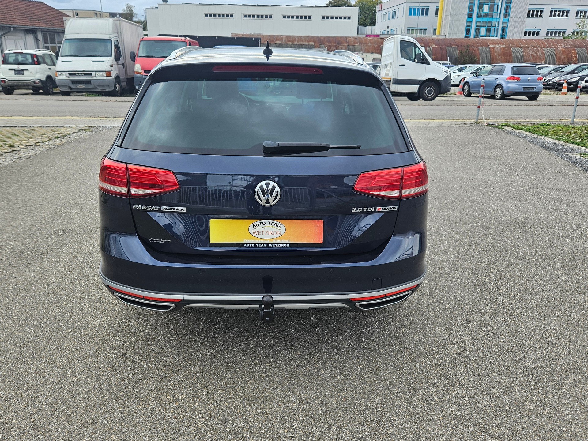 VW Passat Alltrack 2.0 TDI BMT 4Motion-image-5