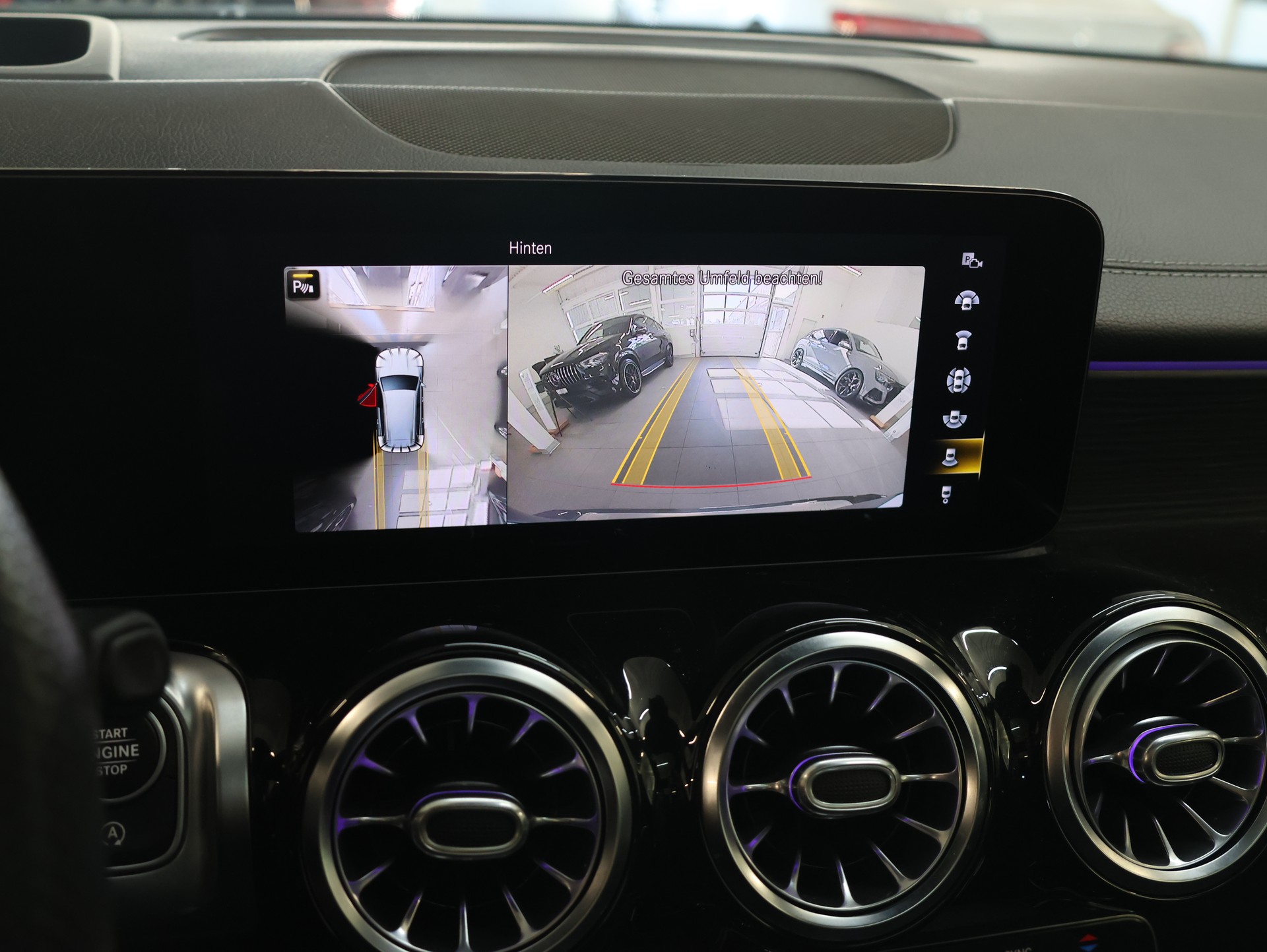 MERCEDES-BENZ GLB 35 AMG 4Matic 8G-Tronic *1-HAND*-image-14