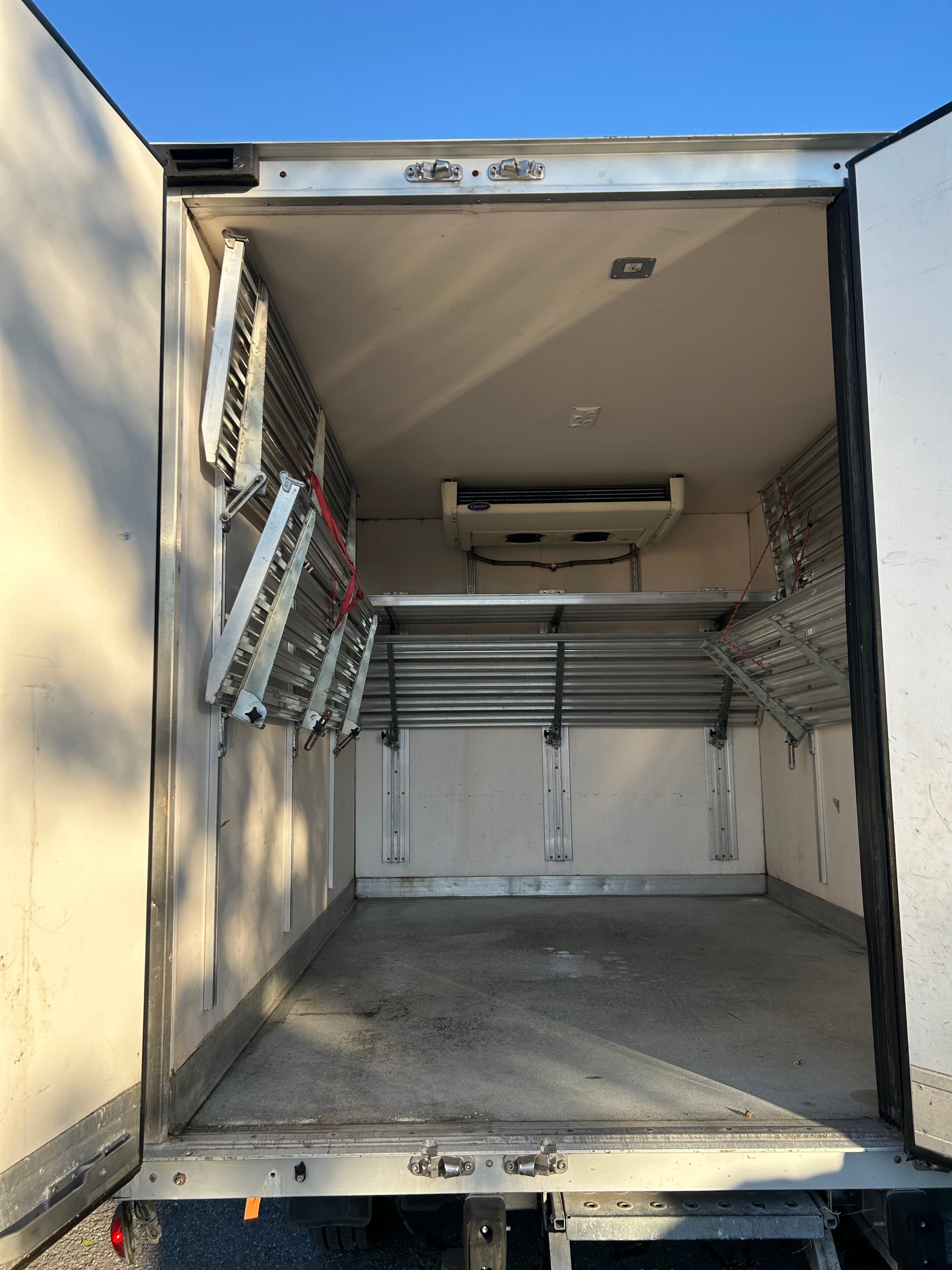 IVECO 35 S 15-image-11