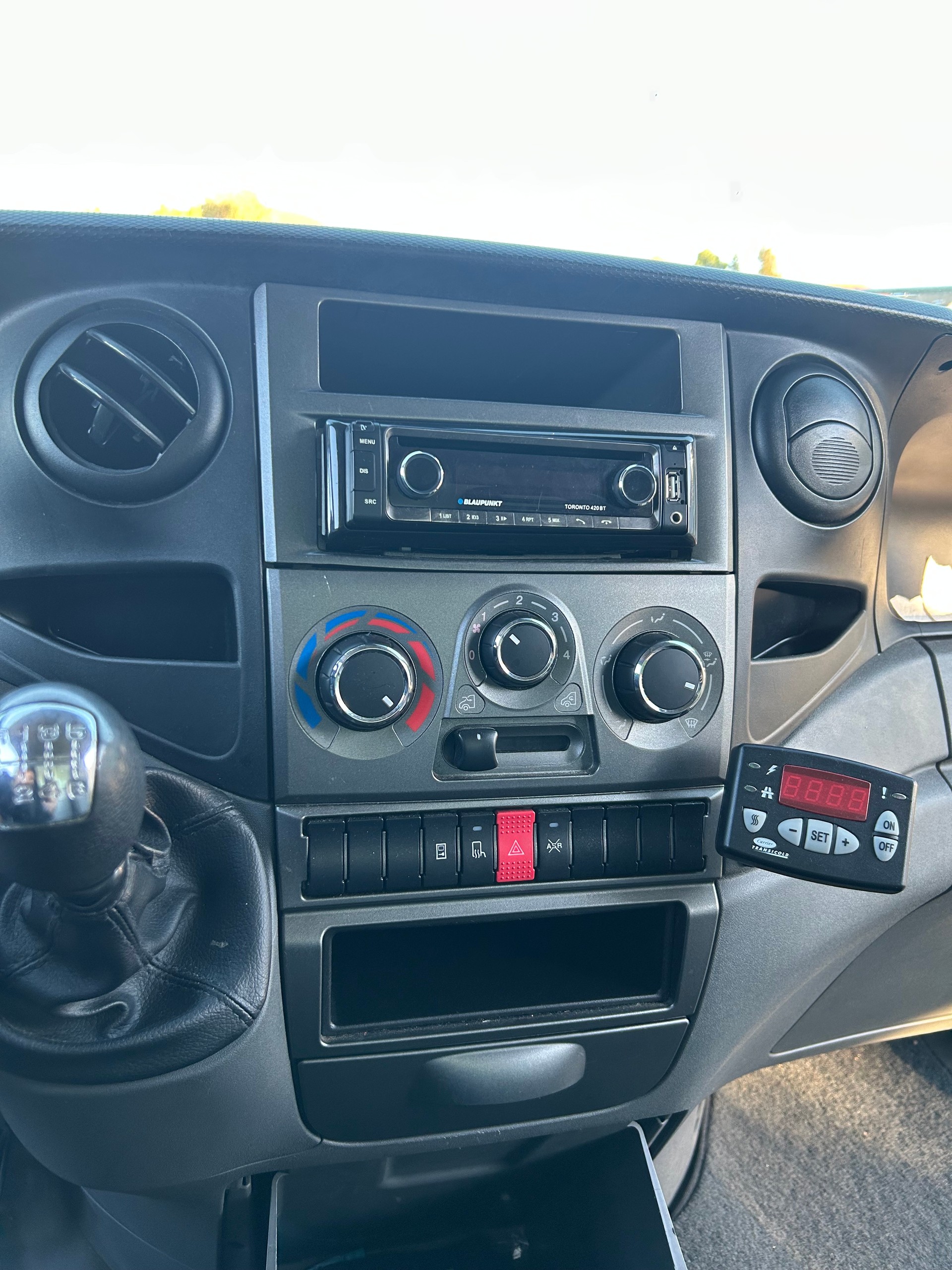 IVECO 35 S 15-image-9