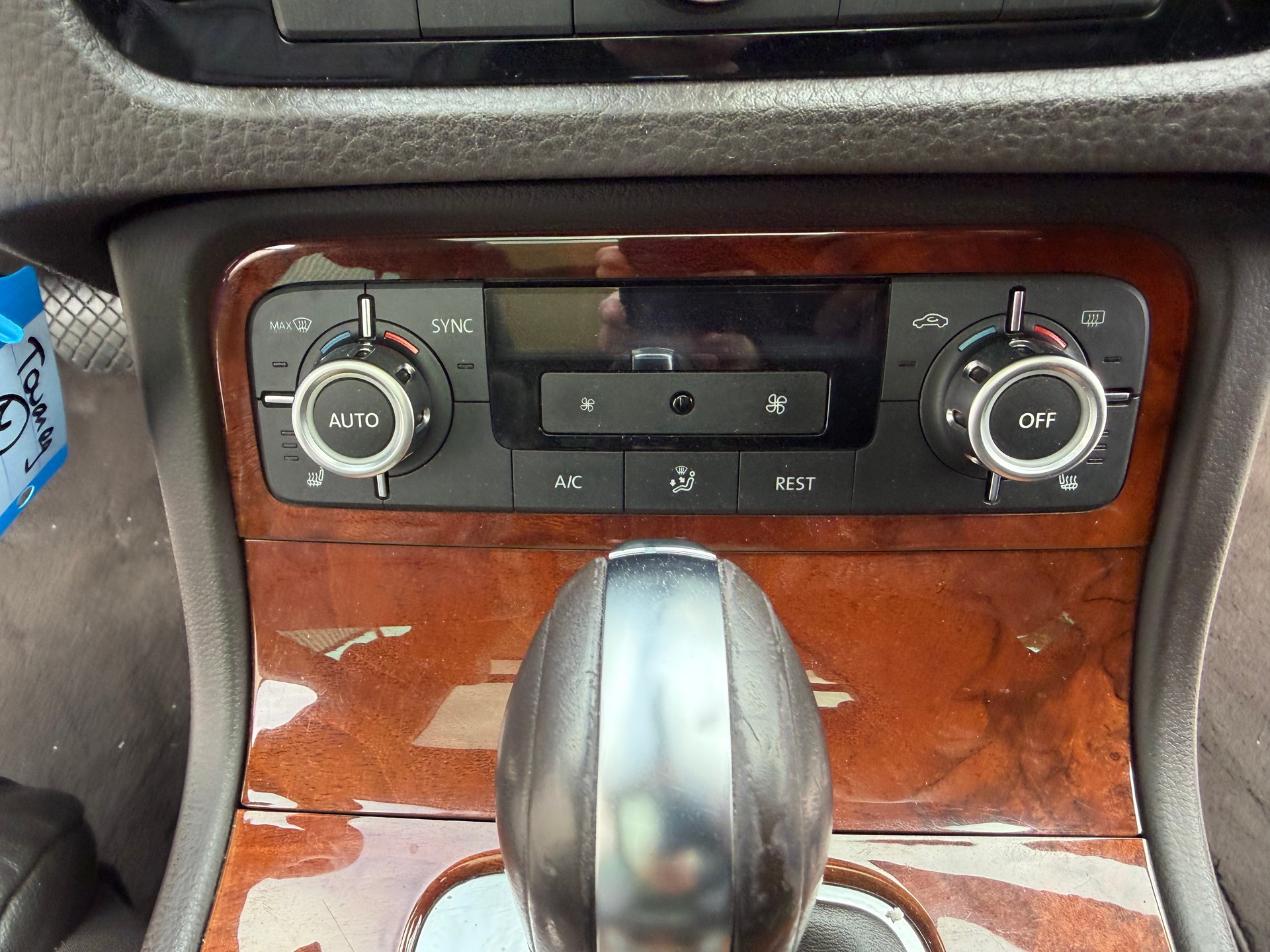 VW Touareg 3.0 TDI BlueMotion Technology Tiptronic CROCHET ATTELAGE 3500 KG-image-35