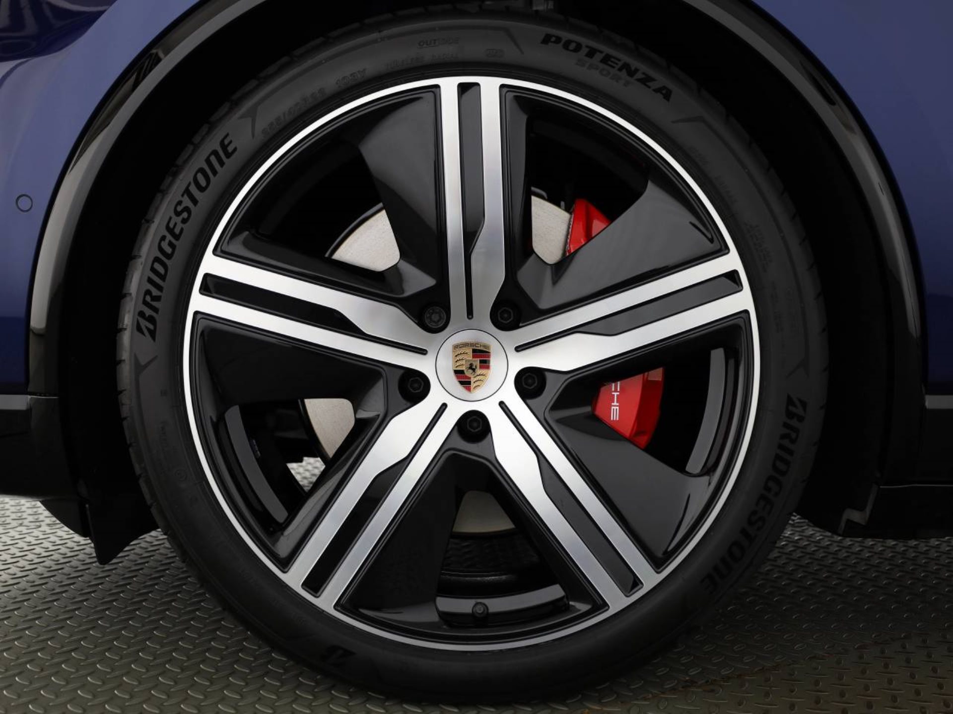 PORSCHE Macan GTS-image-8