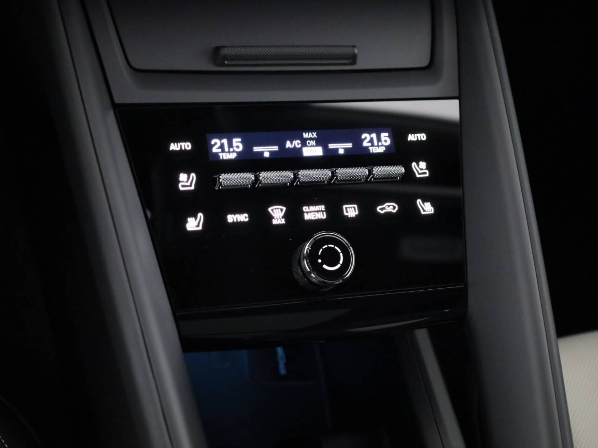 PORSCHE Macan GTS-image-15
