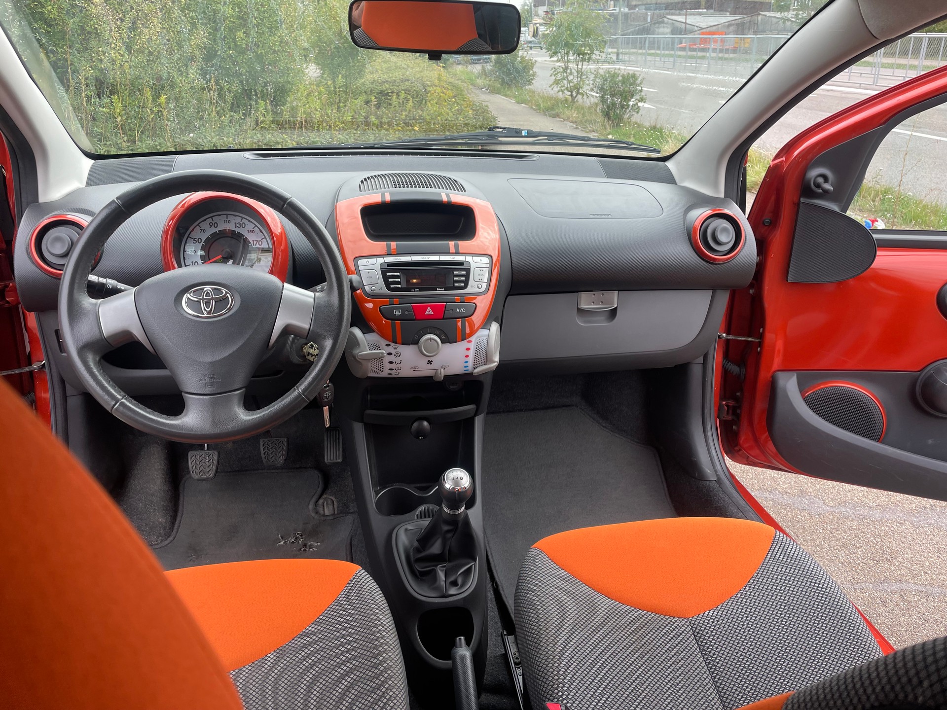 TOYOTA Aygo 1.0 VVT-i Luna-image-10