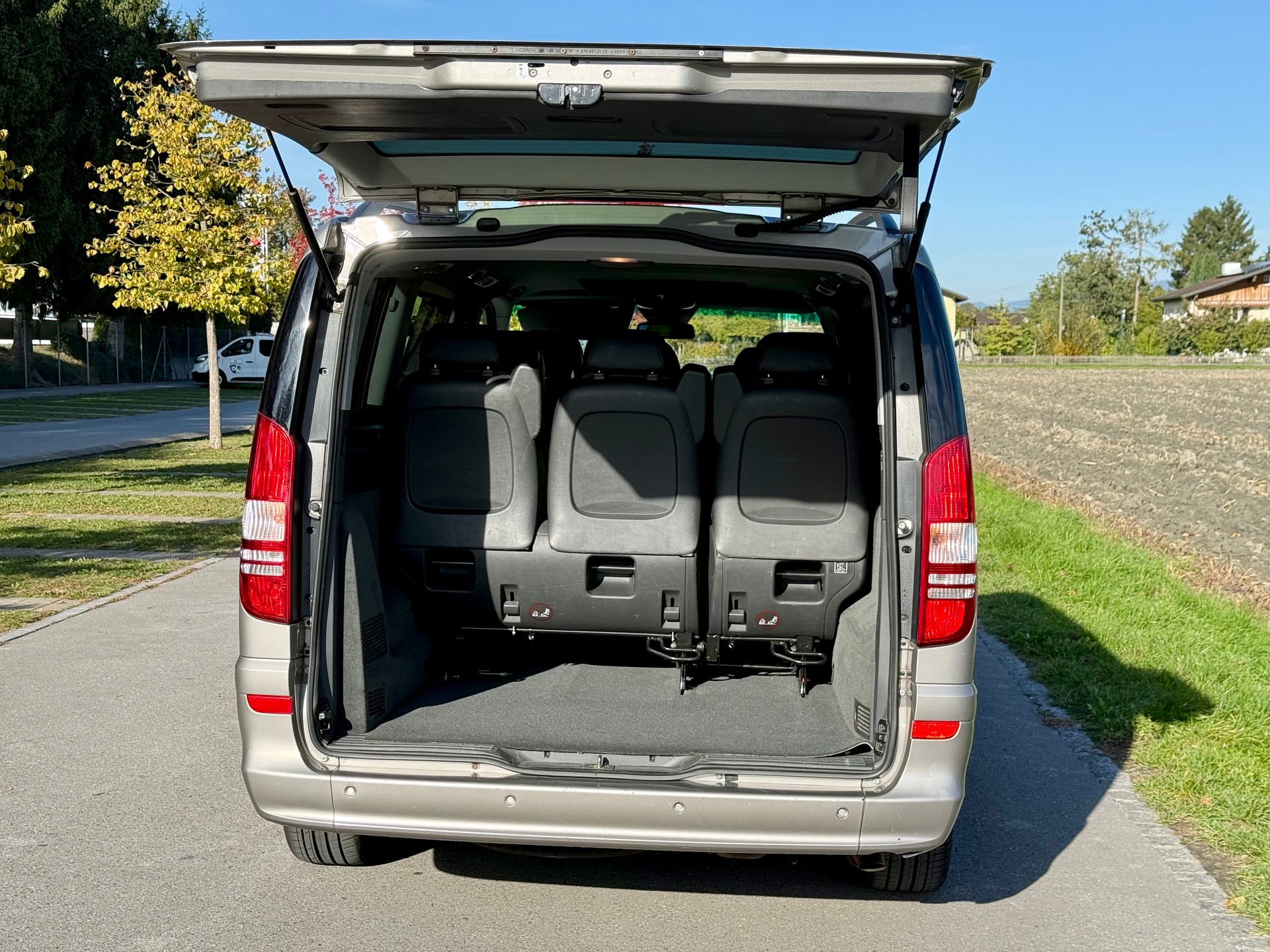 MERCEDES-BENZ 3.0 V6 CDI Trend lang-image-6