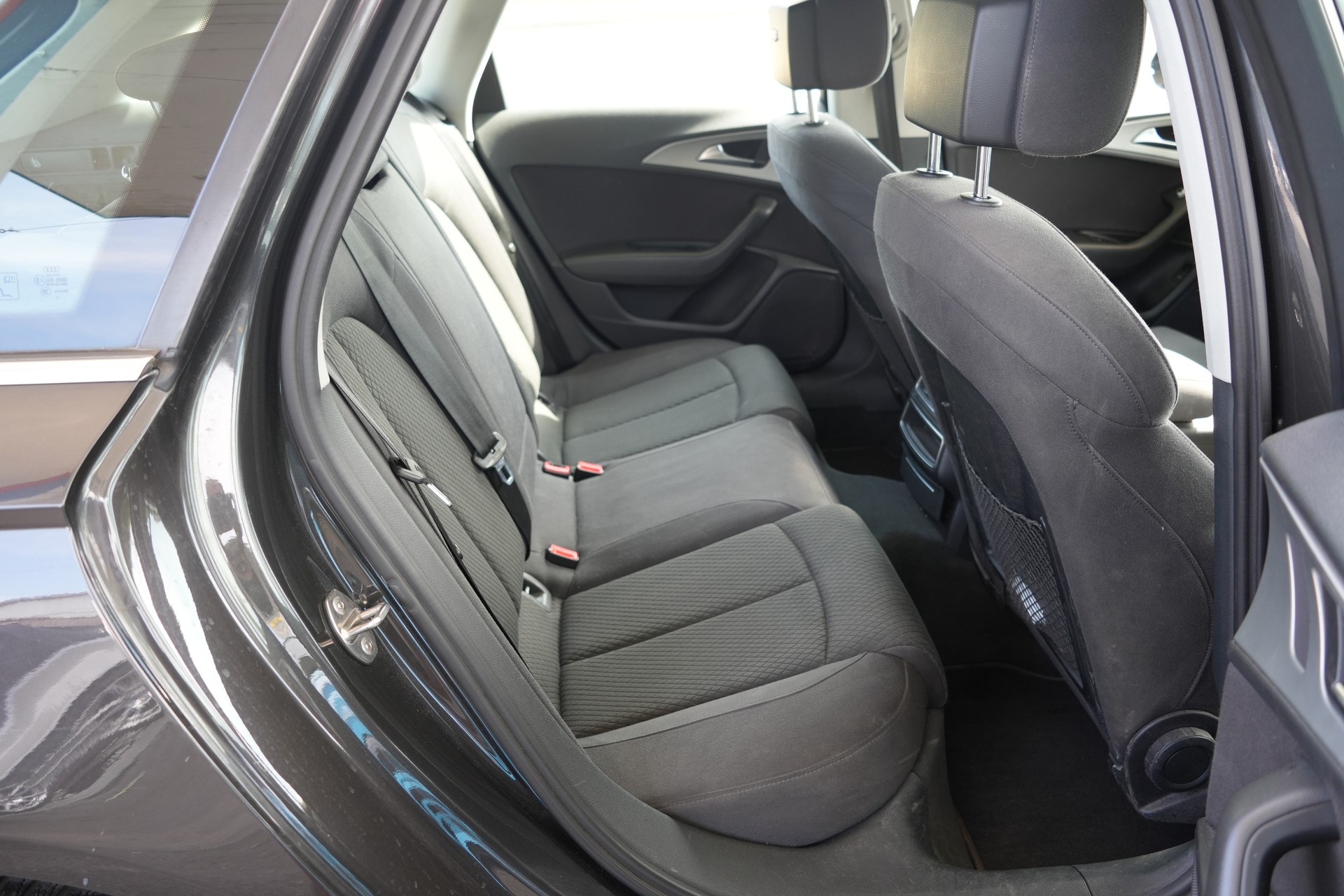 AUDI A6 Avant 3.0 TDI V6 quattro S-tronic-image-9