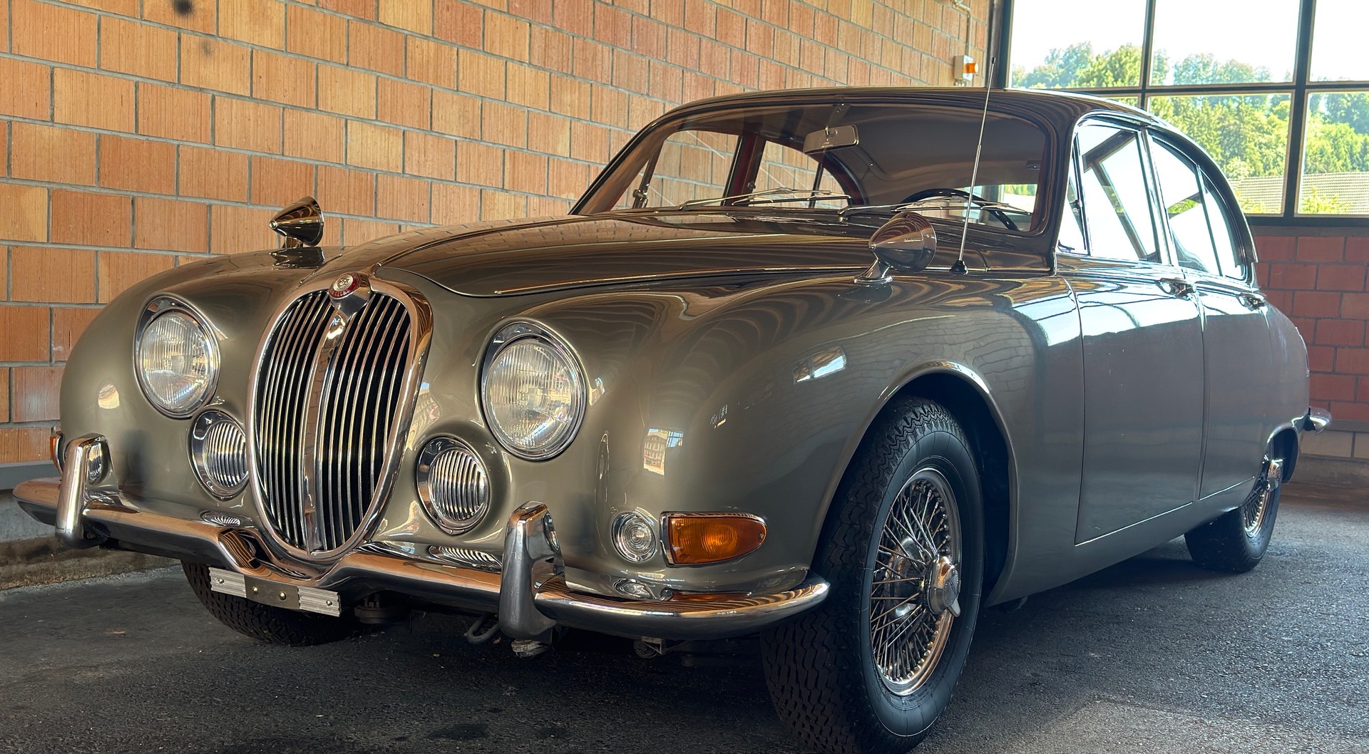 JAGUAR MARK II S-image-1
