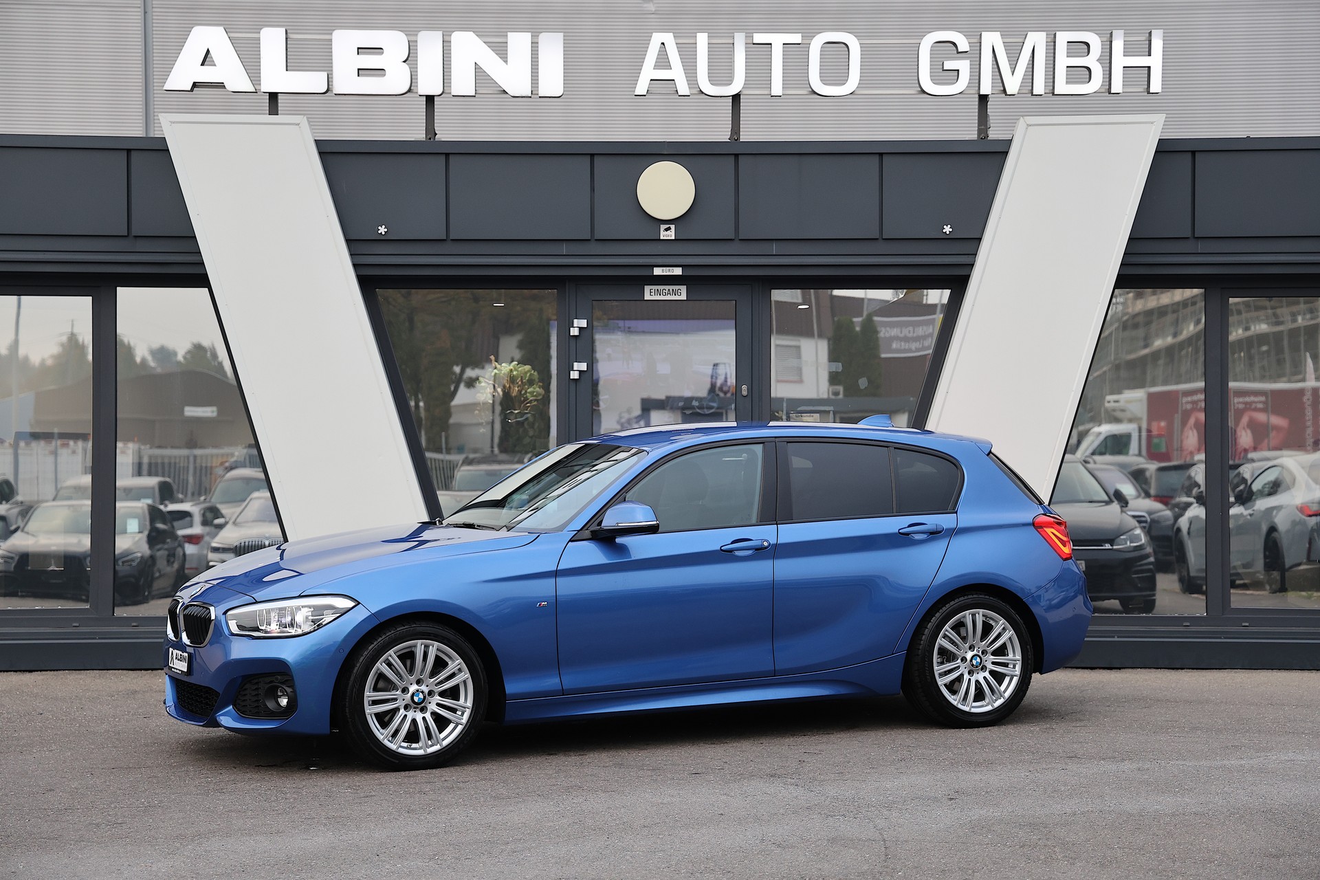 BMW 120d xDrive M-Sport *AUTOMAT* *MFK* *CH-Fahrzeug* *Nur 19'850km*-image-0