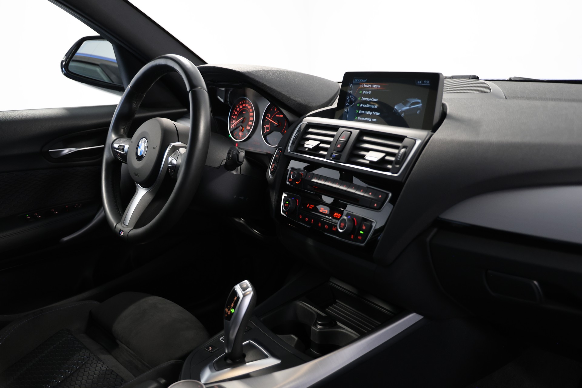 BMW 120d xDrive M-Sport *AUTOMAT* *MFK* *CH-Fahrzeug* *Nur 19'850km*-image-11