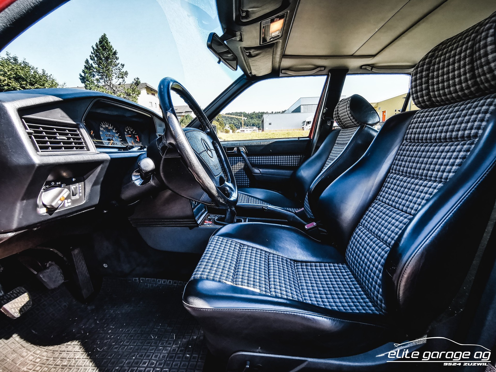 MERCEDES-BENZ 190 E 2.5-16-image-10