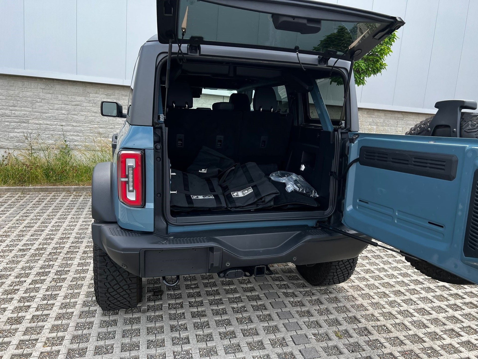 FORD BRONCO Everglades Ausführung-image-14
