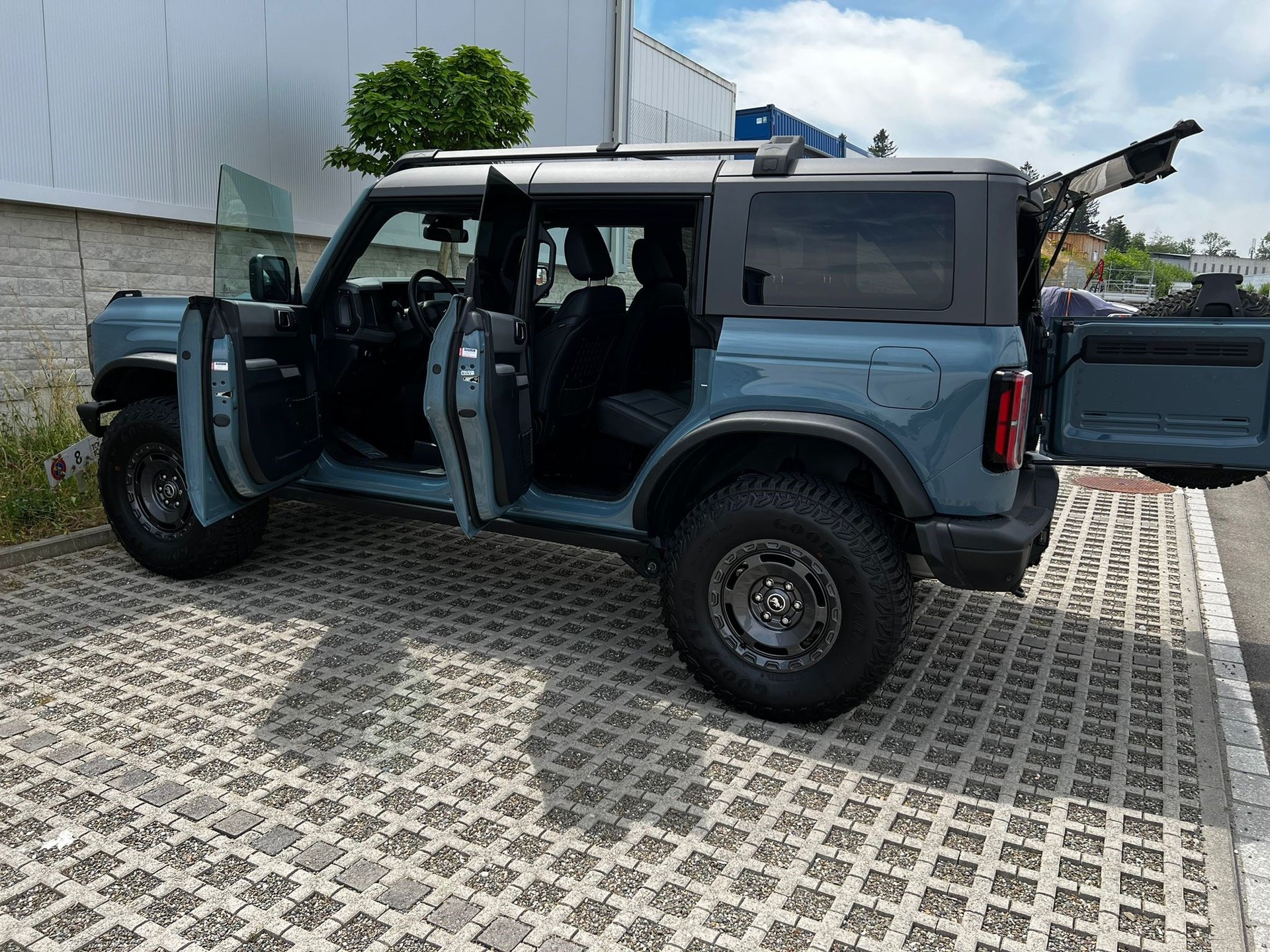 FORD BRONCO Everglades Ausführung-image-3