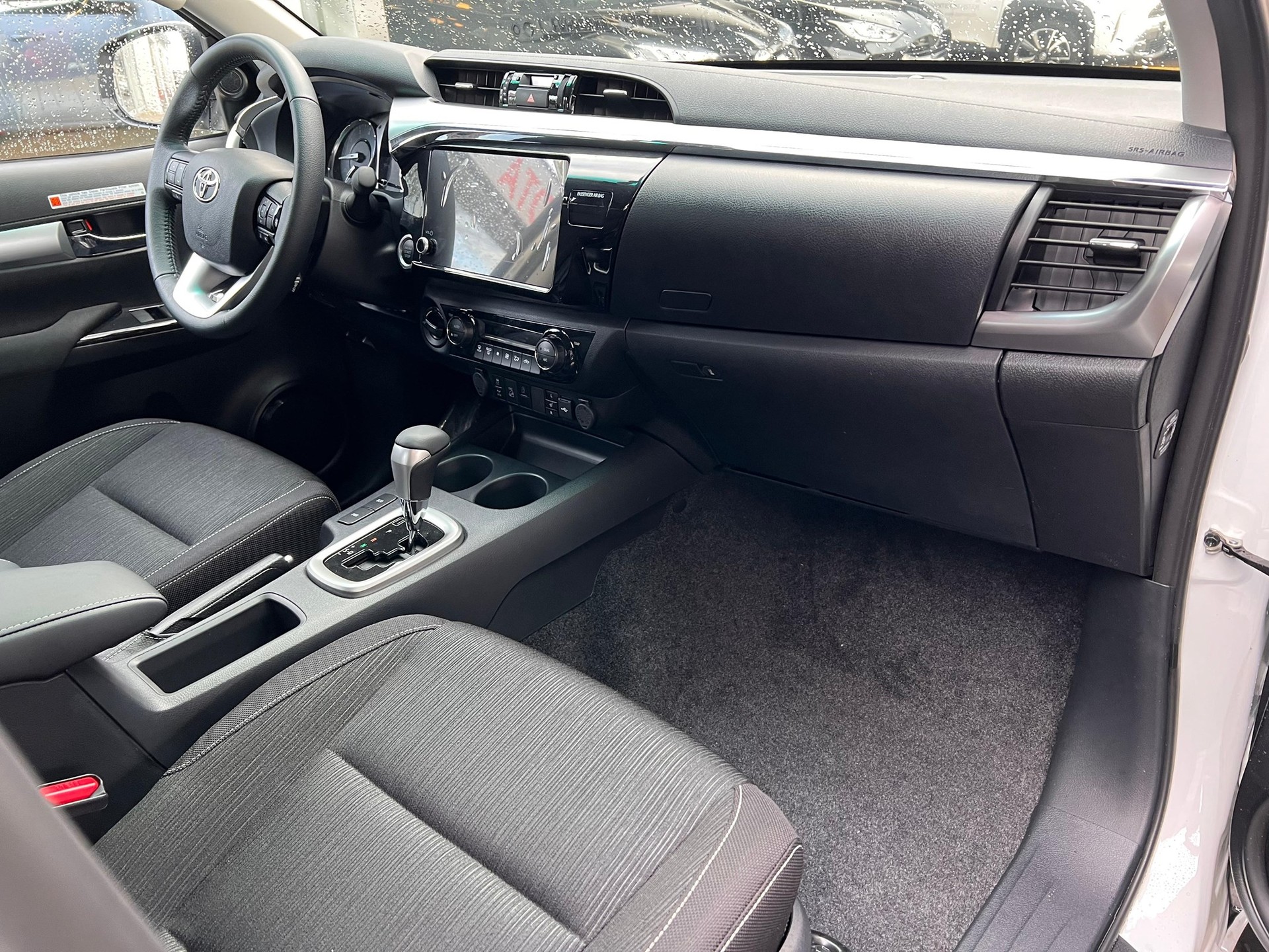 TOYOTA HI-LUX Hilux Double Cab.-Pick-up 2.4 D-4D 150 Style-image-12