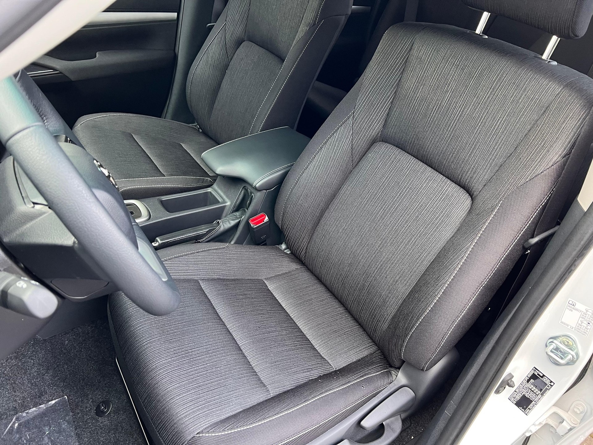 TOYOTA HI-LUX Hilux Double Cab.-Pick-up 2.4 D-4D 150 Style-image-9