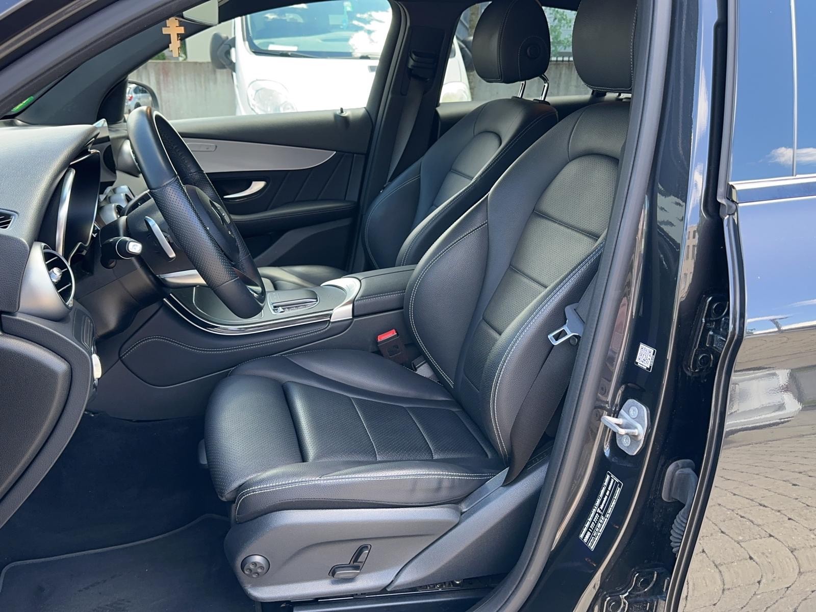 MERCEDES-BENZ GLC Coupé 200 AMG Line 4Matic 9G-Tronic-image-5