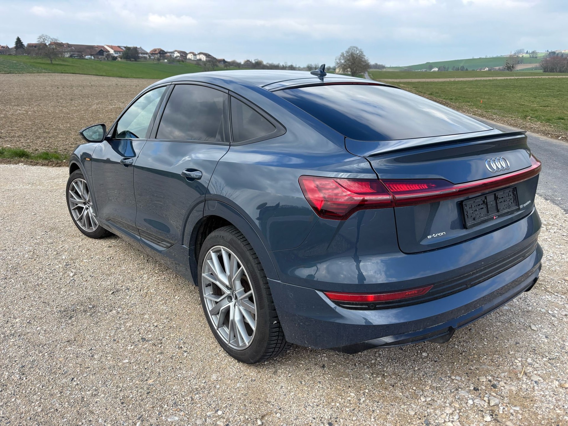AUDI e-tron 50 Sportback S Line quattro-image-0