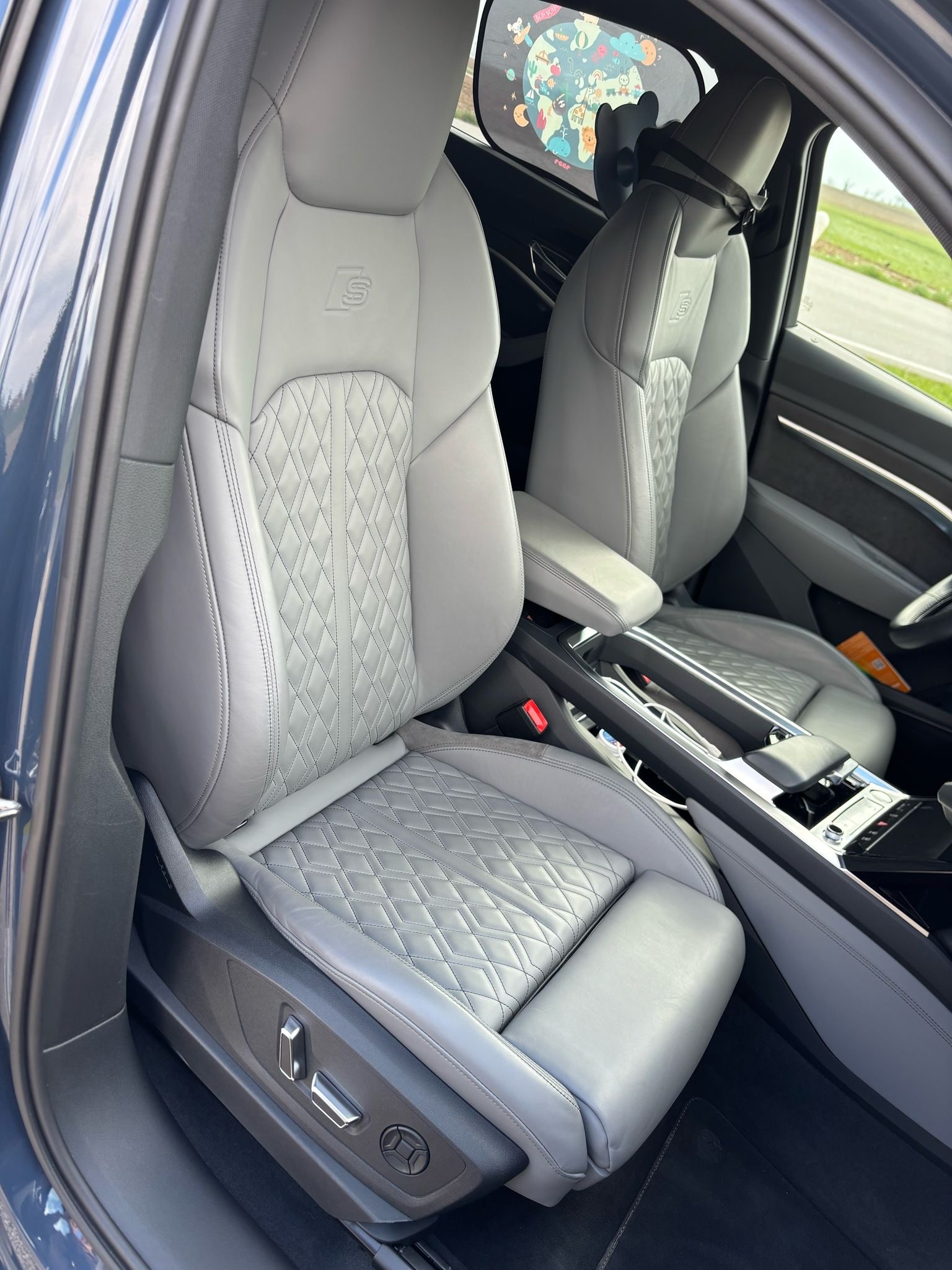 AUDI e-tron 50 Sportback S Line quattro-image-3