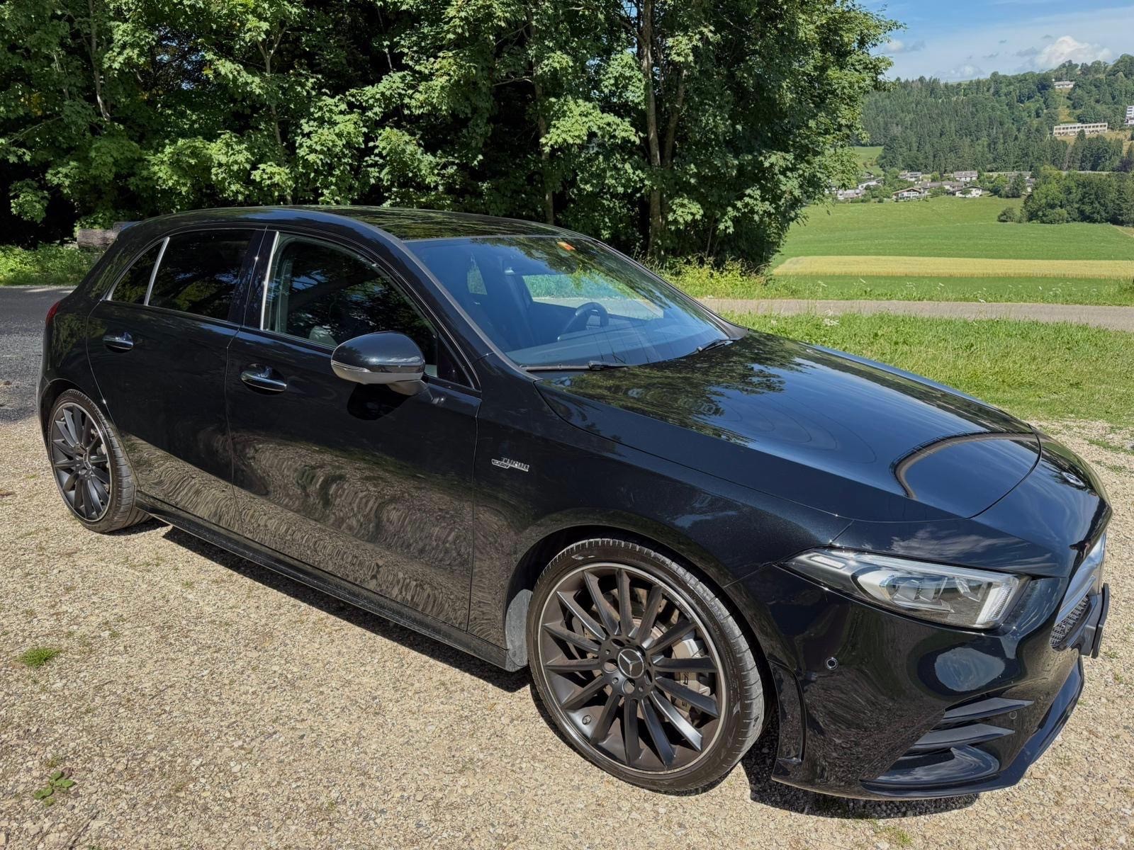 MERCEDES-BENZ A 35 AMG 4Matic Speedshift-image-1