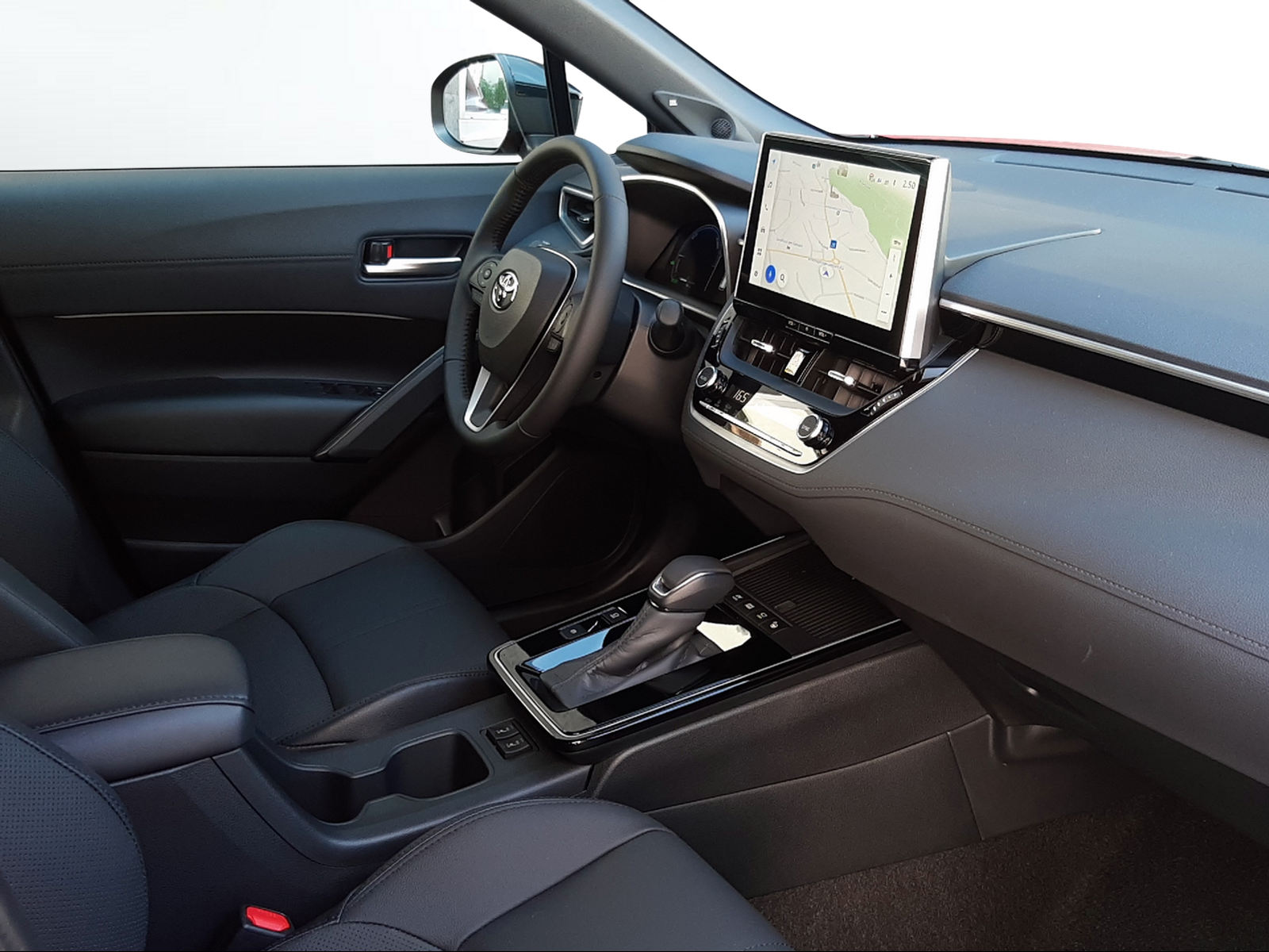 TOYOTA Corolla Cross 2.0 HSD Premium AWD-i-image-13