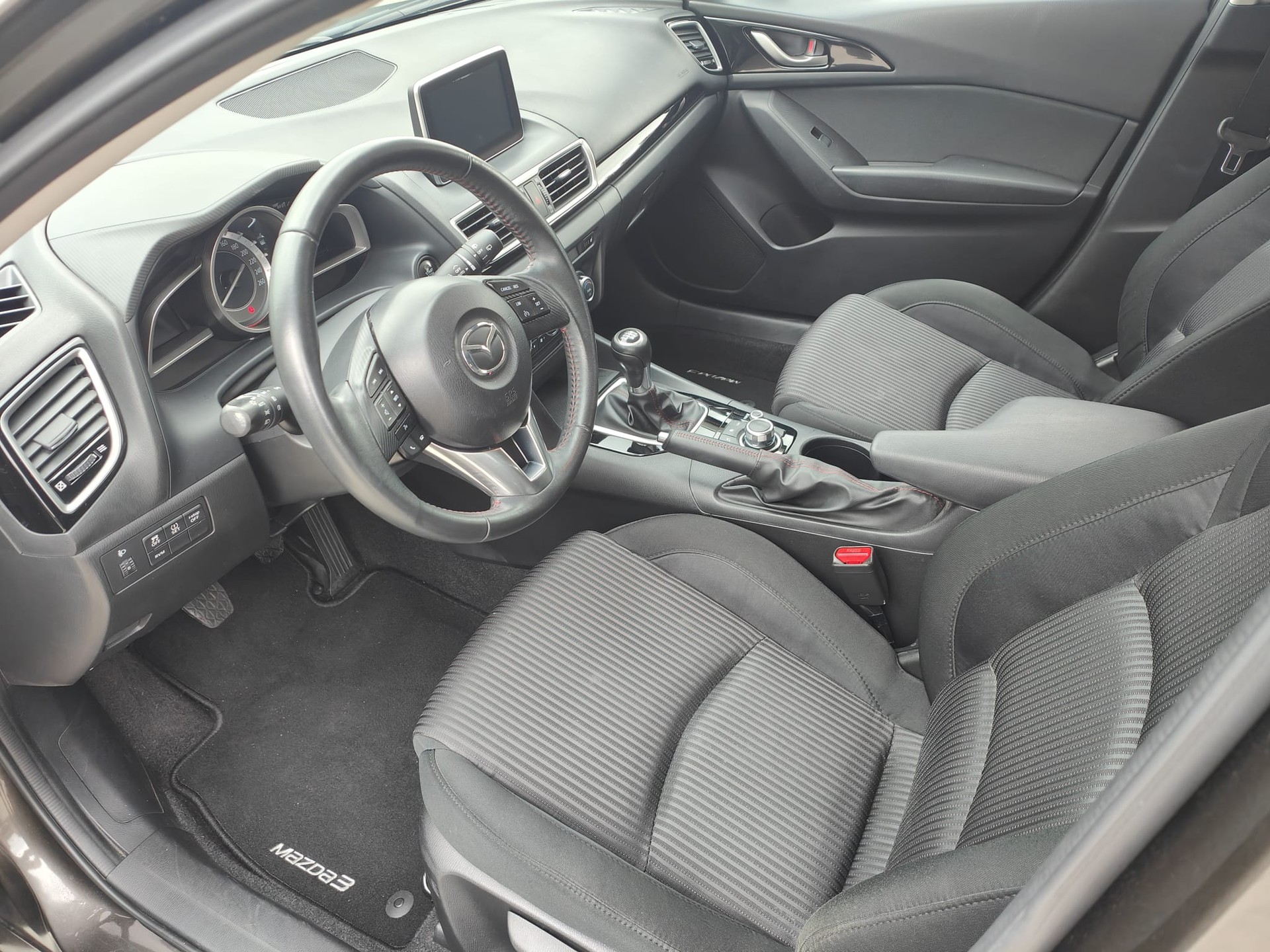 MAZDA 3 2.0 16V Ambition Plus-image-13