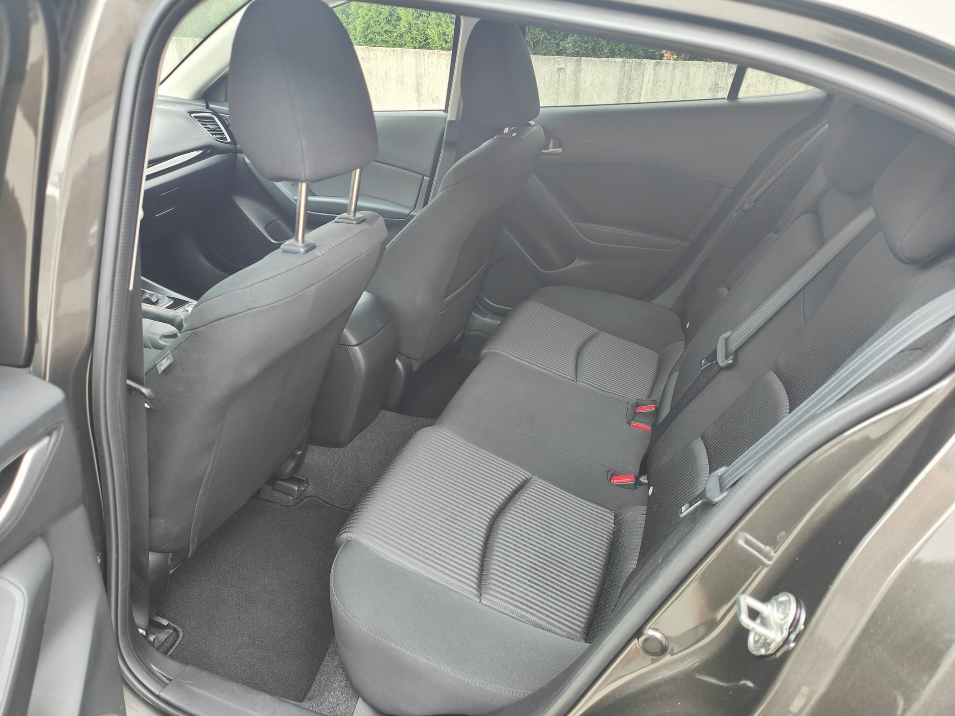 MAZDA 3 2.0 16V Ambition Plus-image-11
