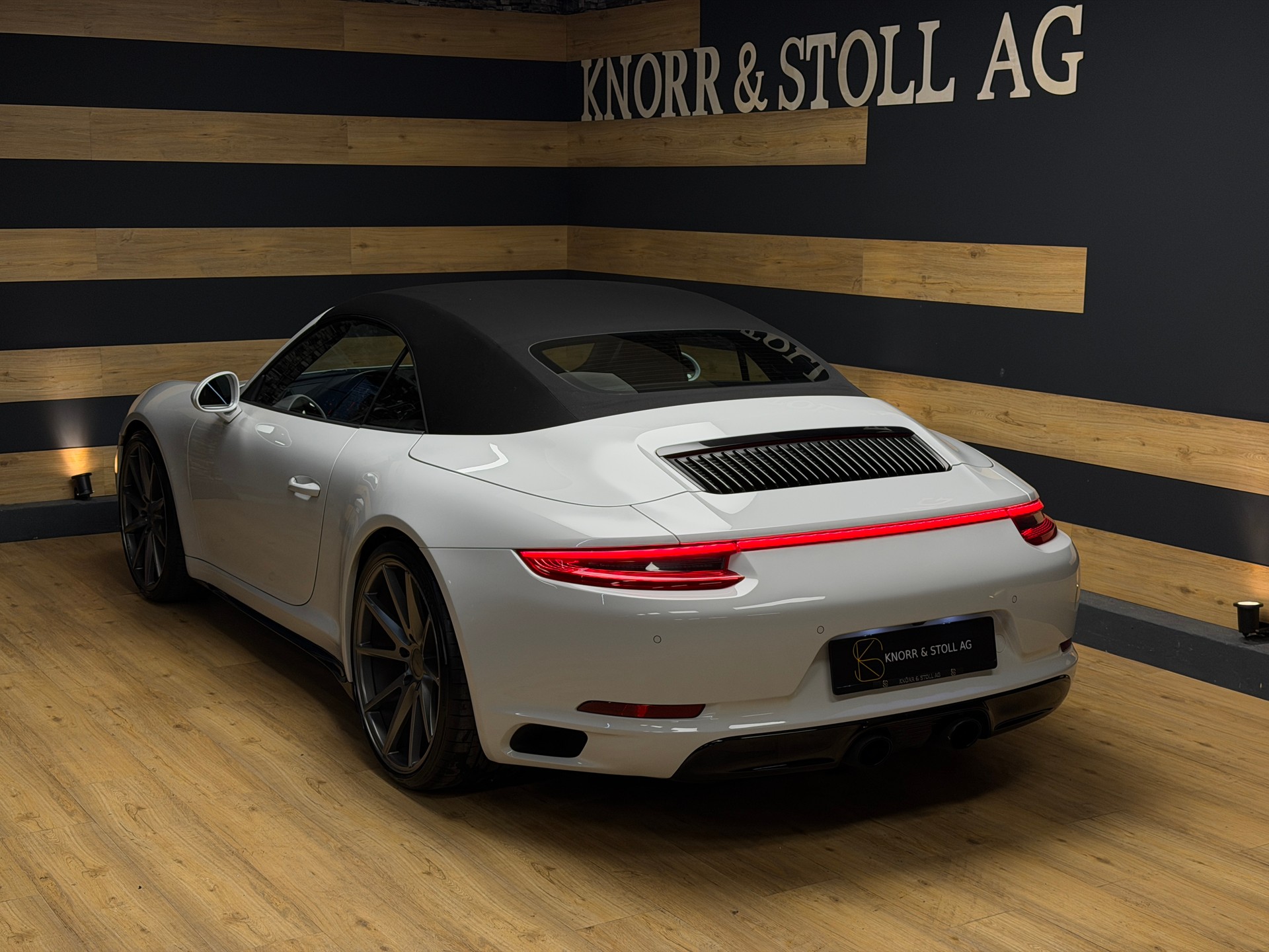 PORSCHE 911 Carrera 4S Cabrio PDK-image-6