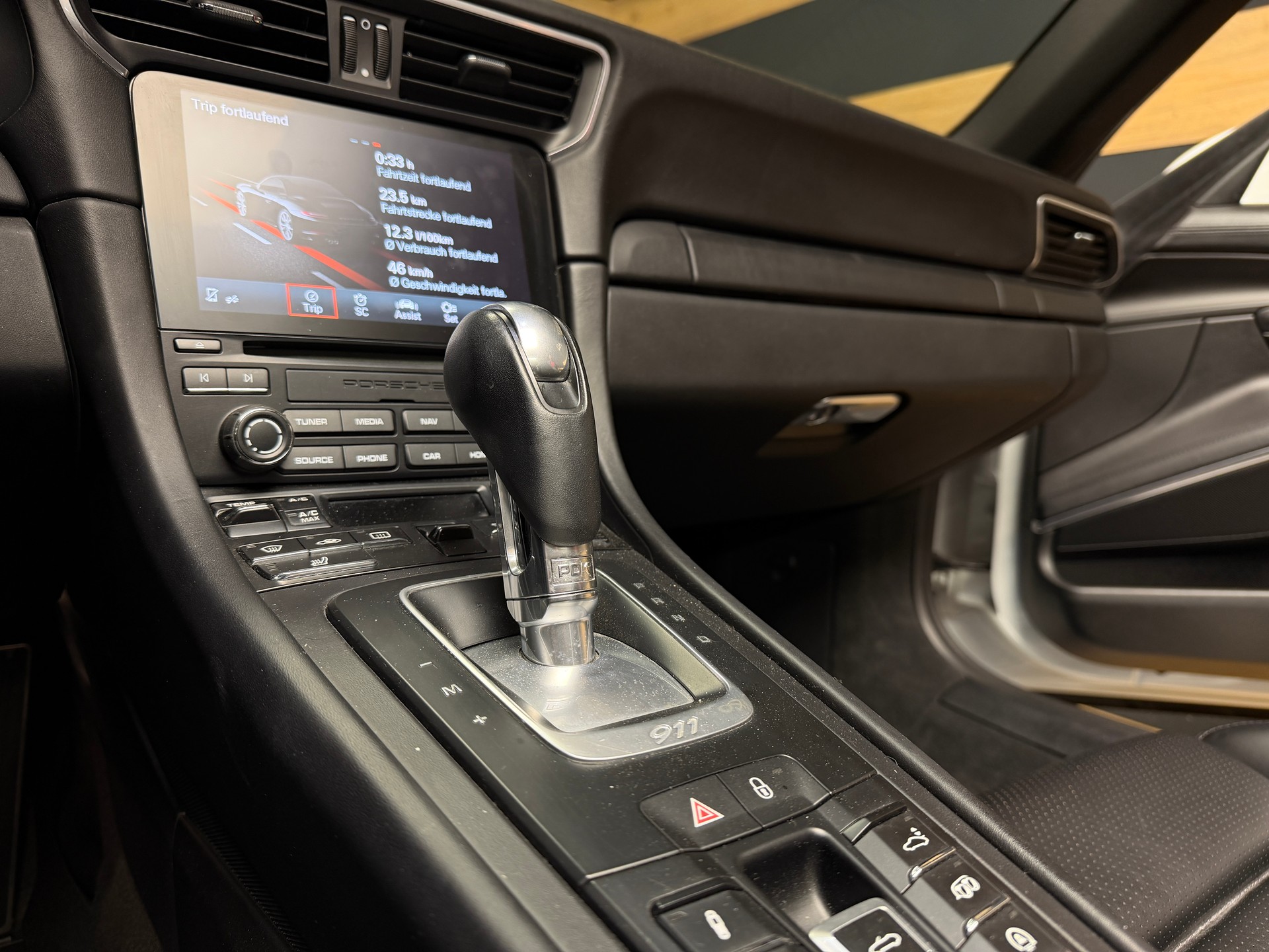 PORSCHE 911 Carrera 4S Cabrio PDK-image-18