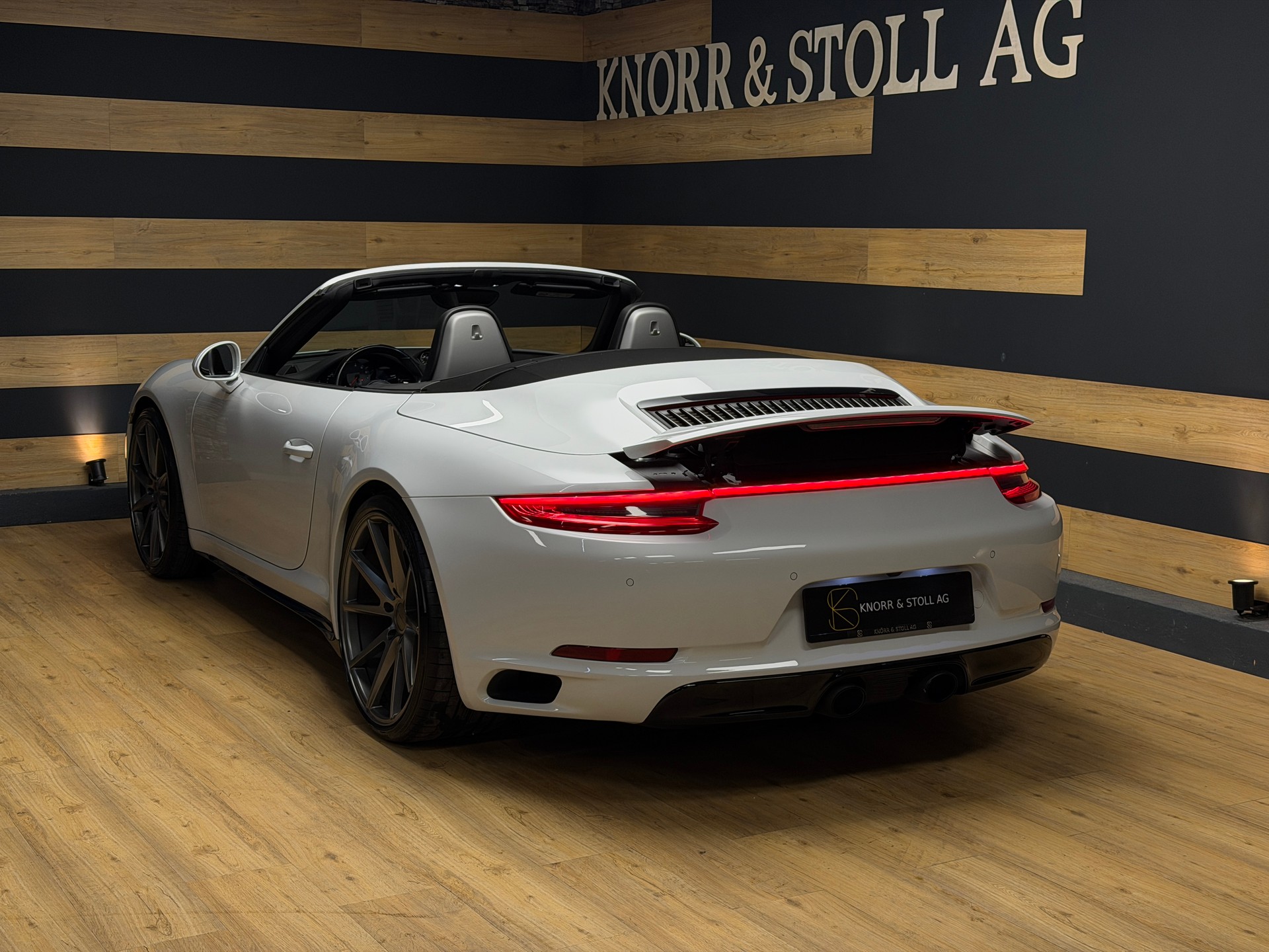 PORSCHE 911 Carrera 4S Cabrio PDK-image-7