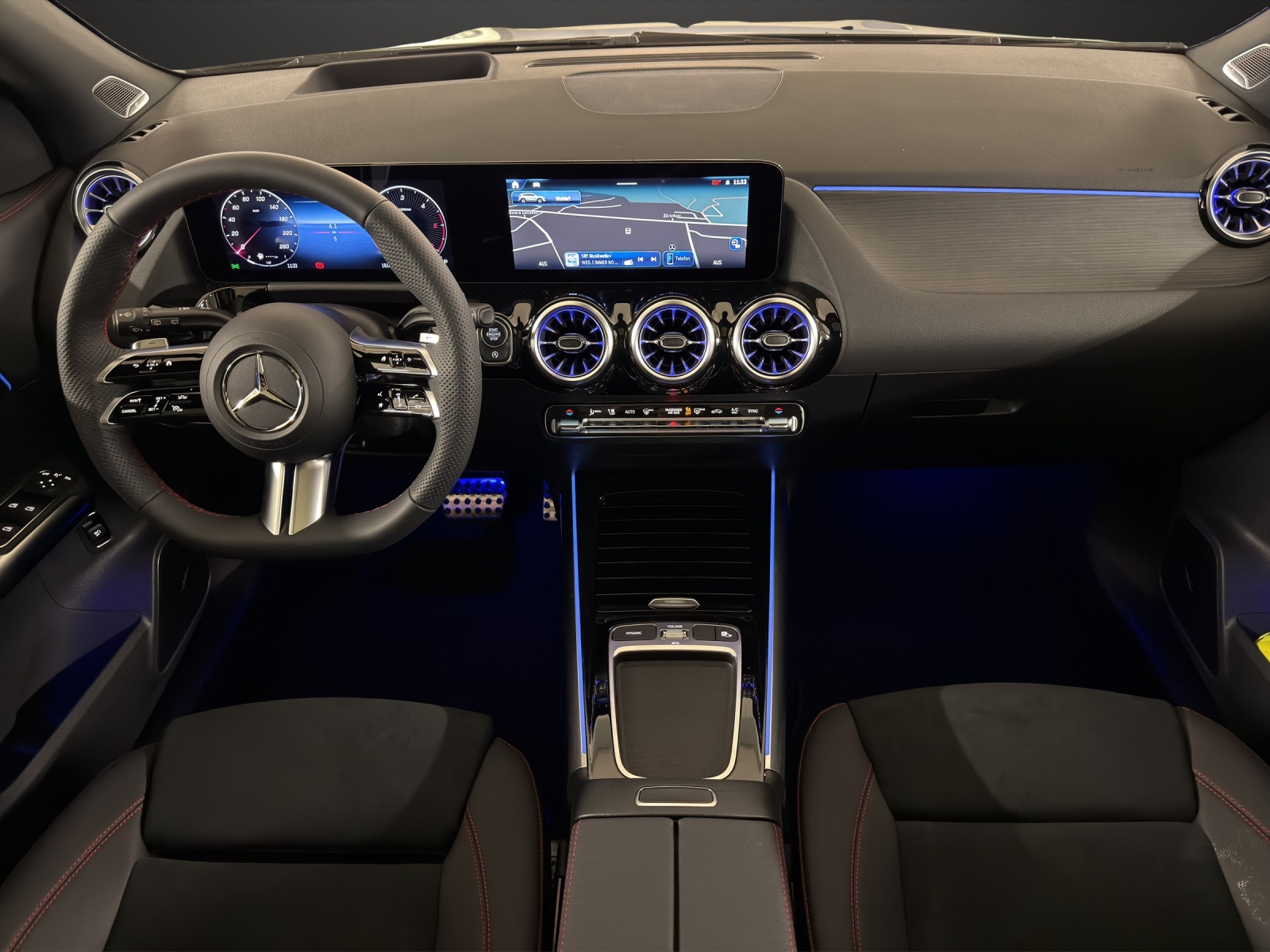 MERCEDES-BENZ GLA 220d 4Matic 8G-DCT-image-8