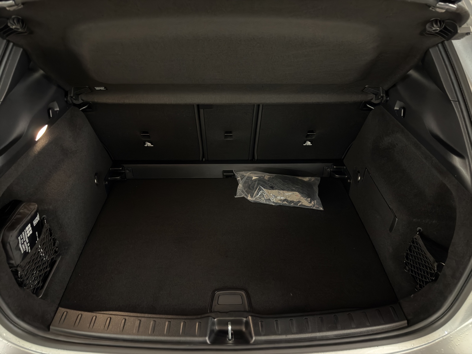 MERCEDES-BENZ GLA 220d 4Matic 8G-DCT-image-15