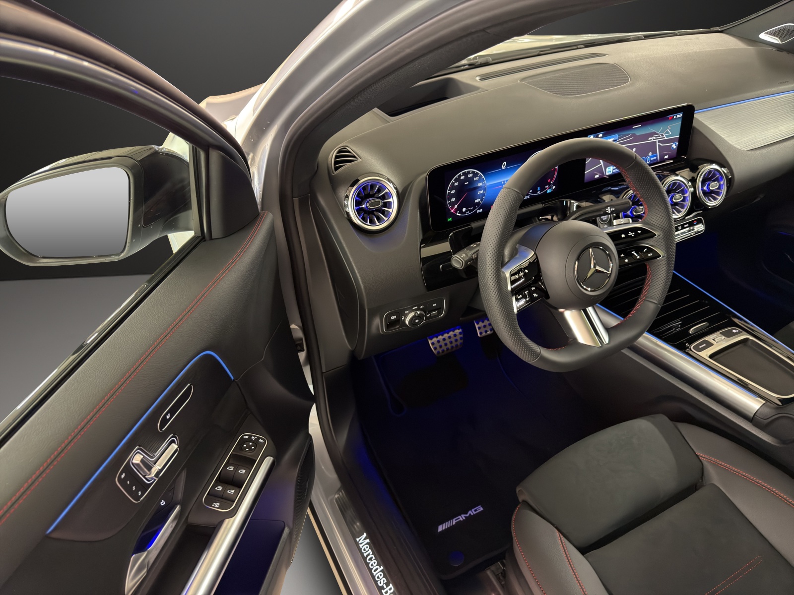 MERCEDES-BENZ GLA 220d 4Matic 8G-DCT-image-11