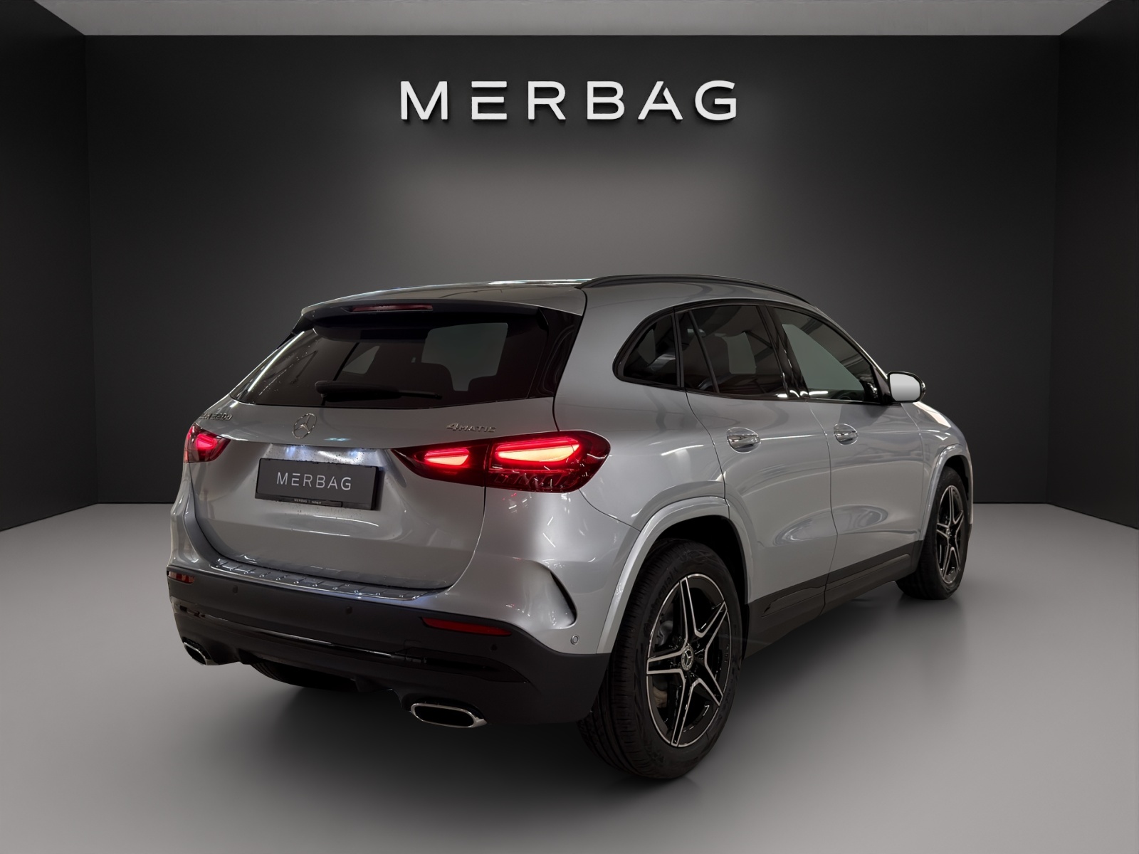 MERCEDES-BENZ GLA 220d 4Matic 8G-DCT-image-6