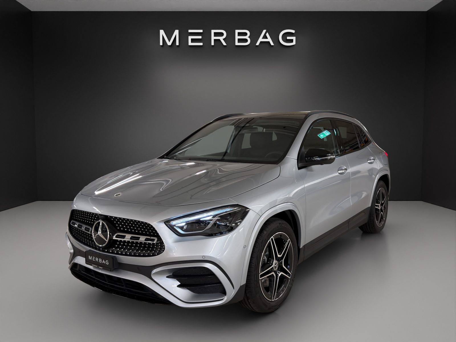 MERCEDES-BENZ GLA 220d 4Matic 8G-DCT-image-2
