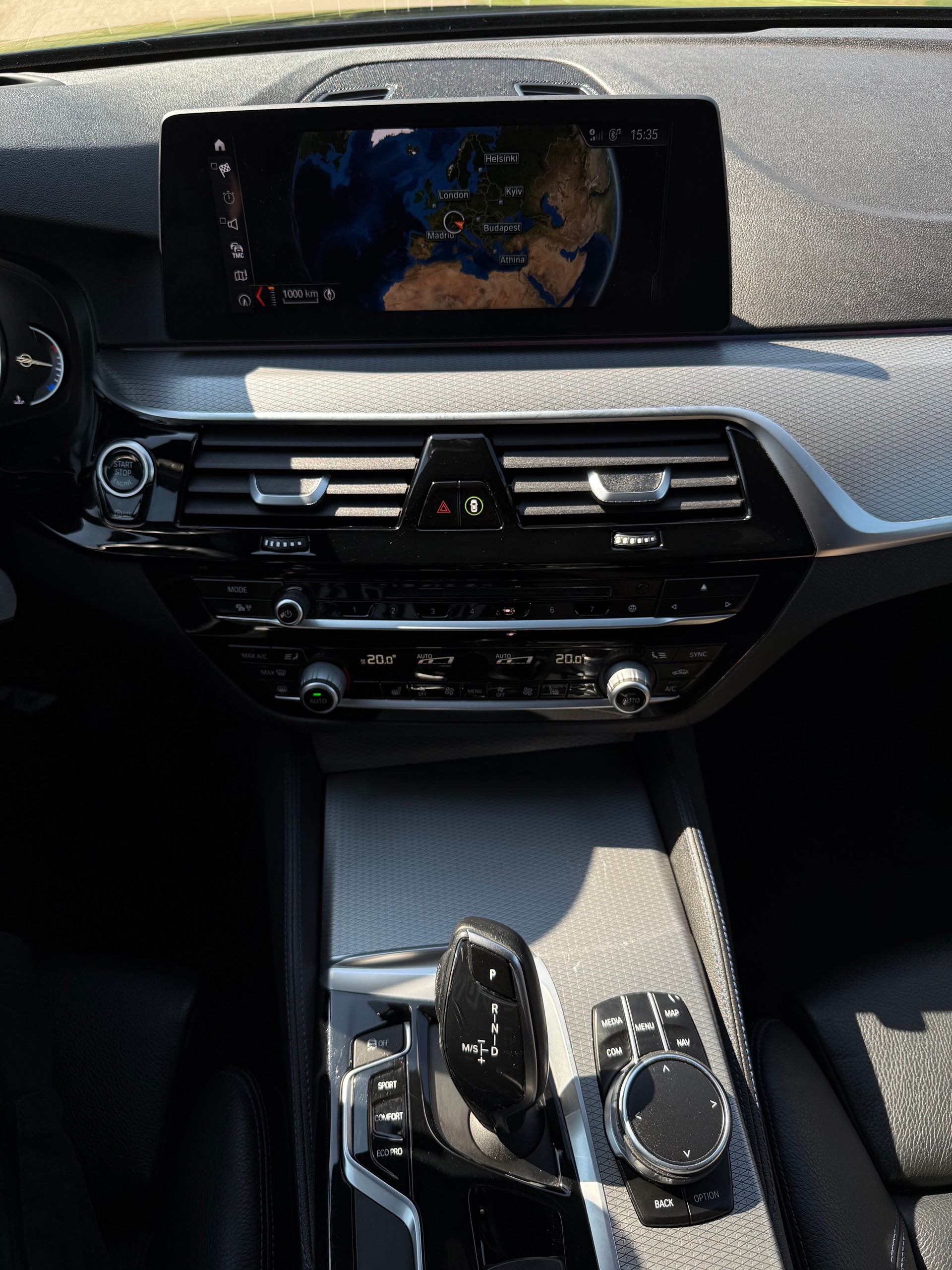 BMW 530d xDrive Sport Line Steptronic-image-5