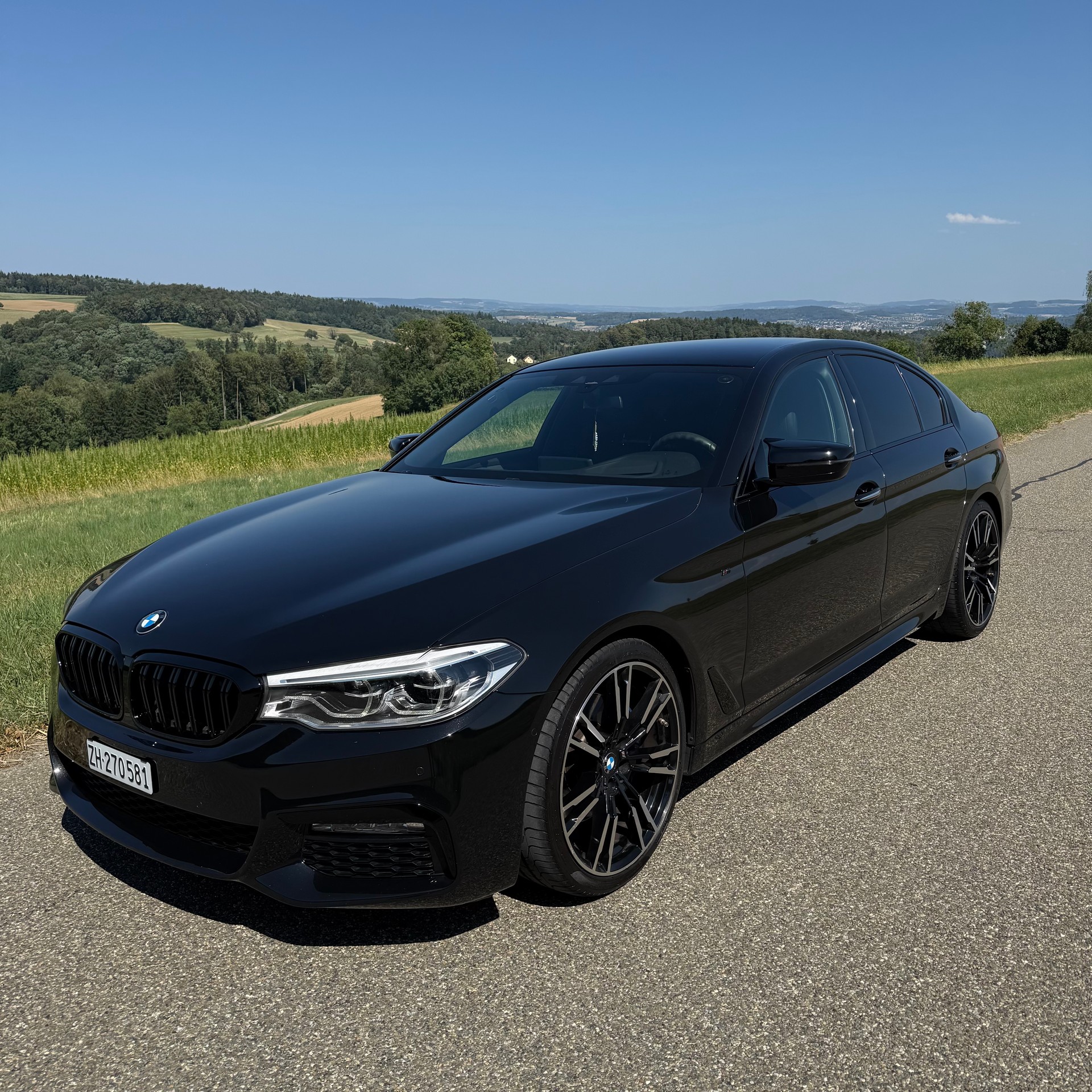 BMW 530d xDrive Sport Line Steptronic-image-1