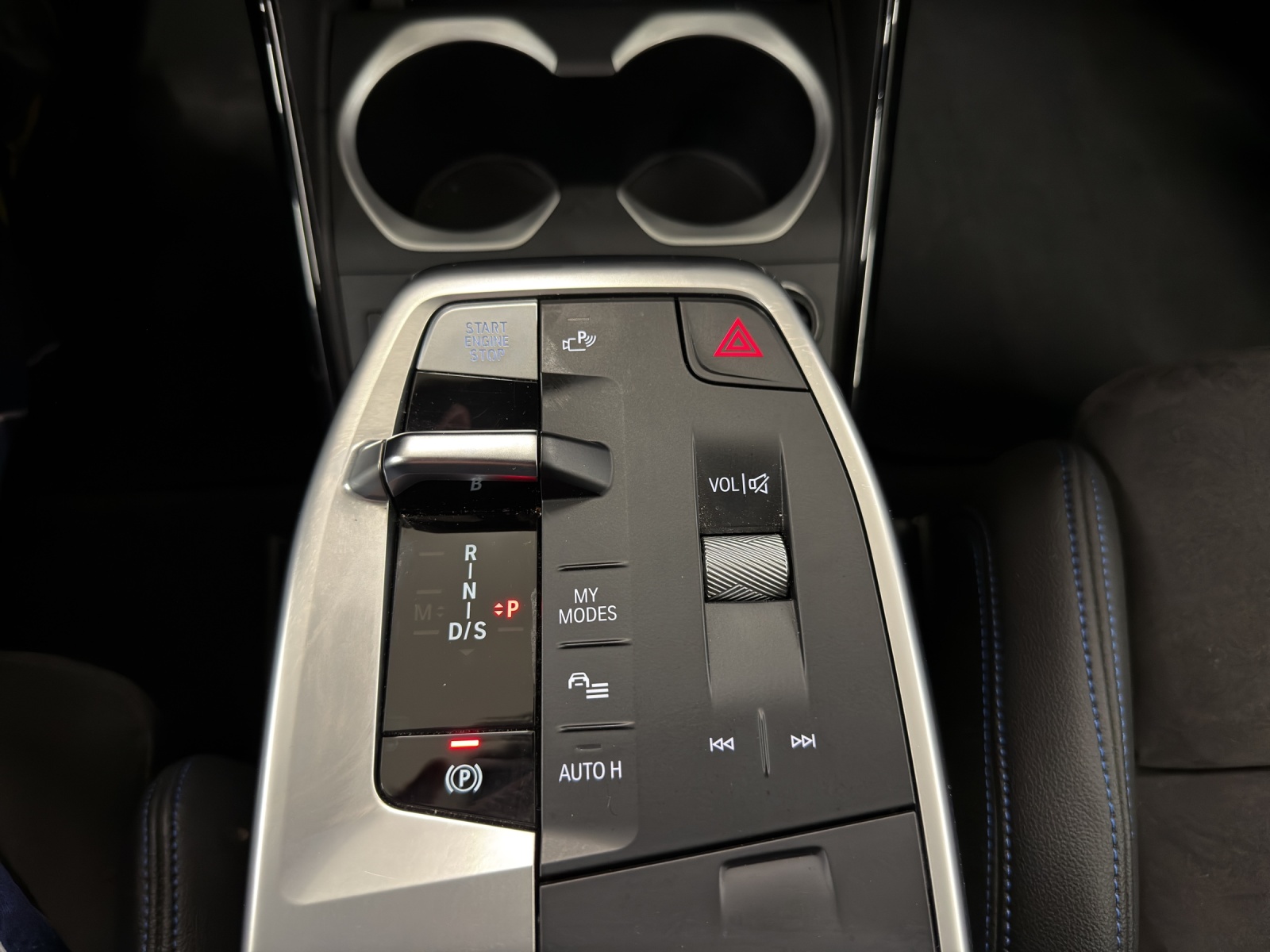 BMW X1 xDrive 23d 48V M Sport-image-16
