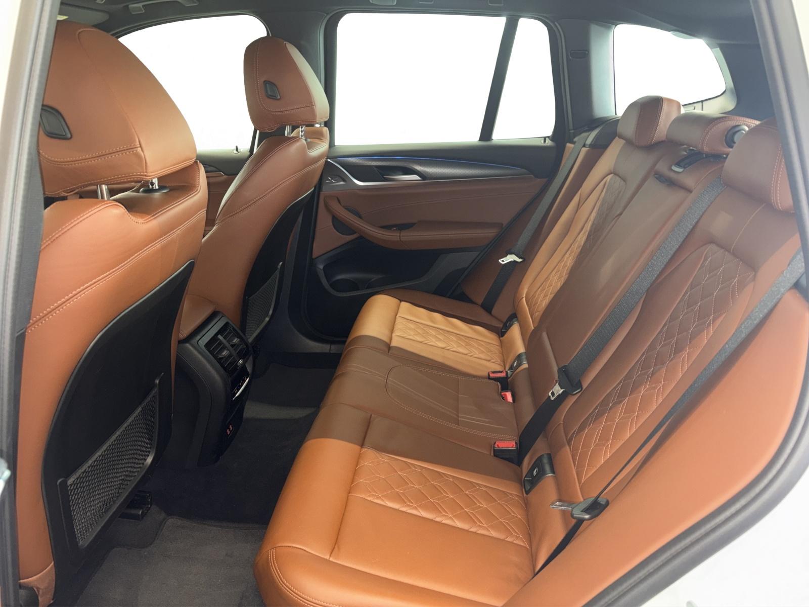 BMW X3 30e xDrive-image-13
