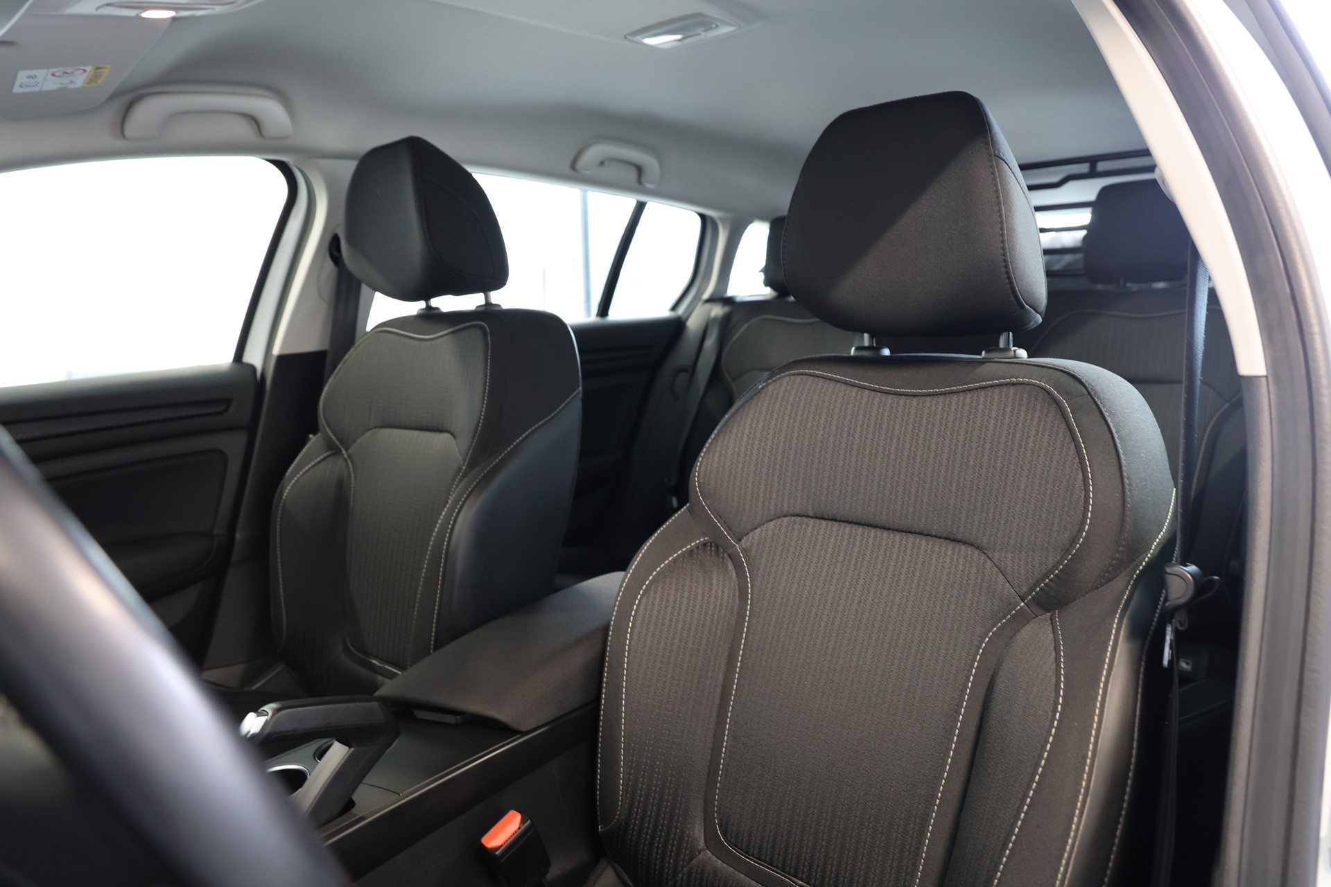 RENAULT Mégane Grandtour 1.5 dCi Business EDC-image-6