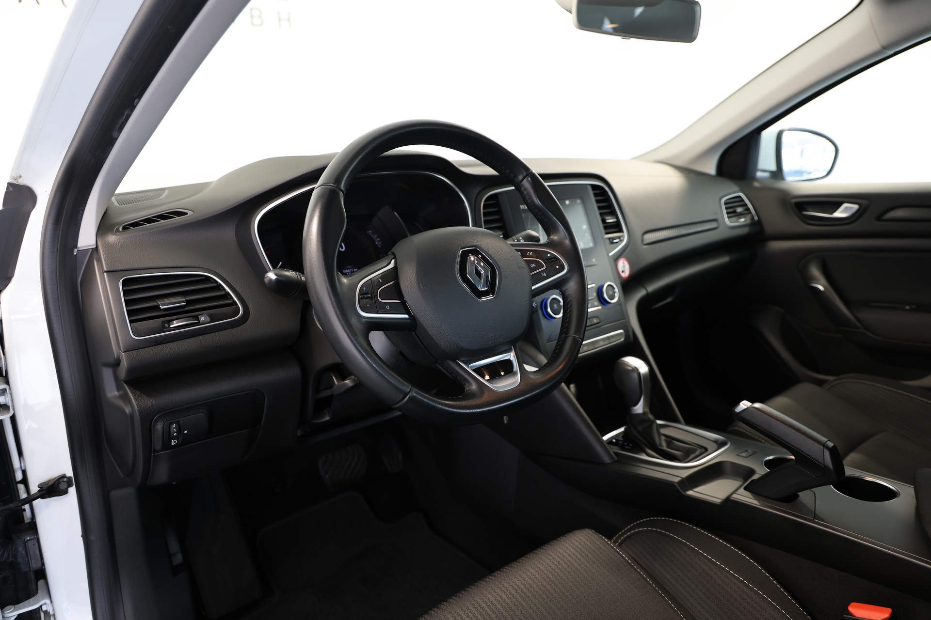 RENAULT Mégane Grandtour 1.5 dCi Business EDC-image-7