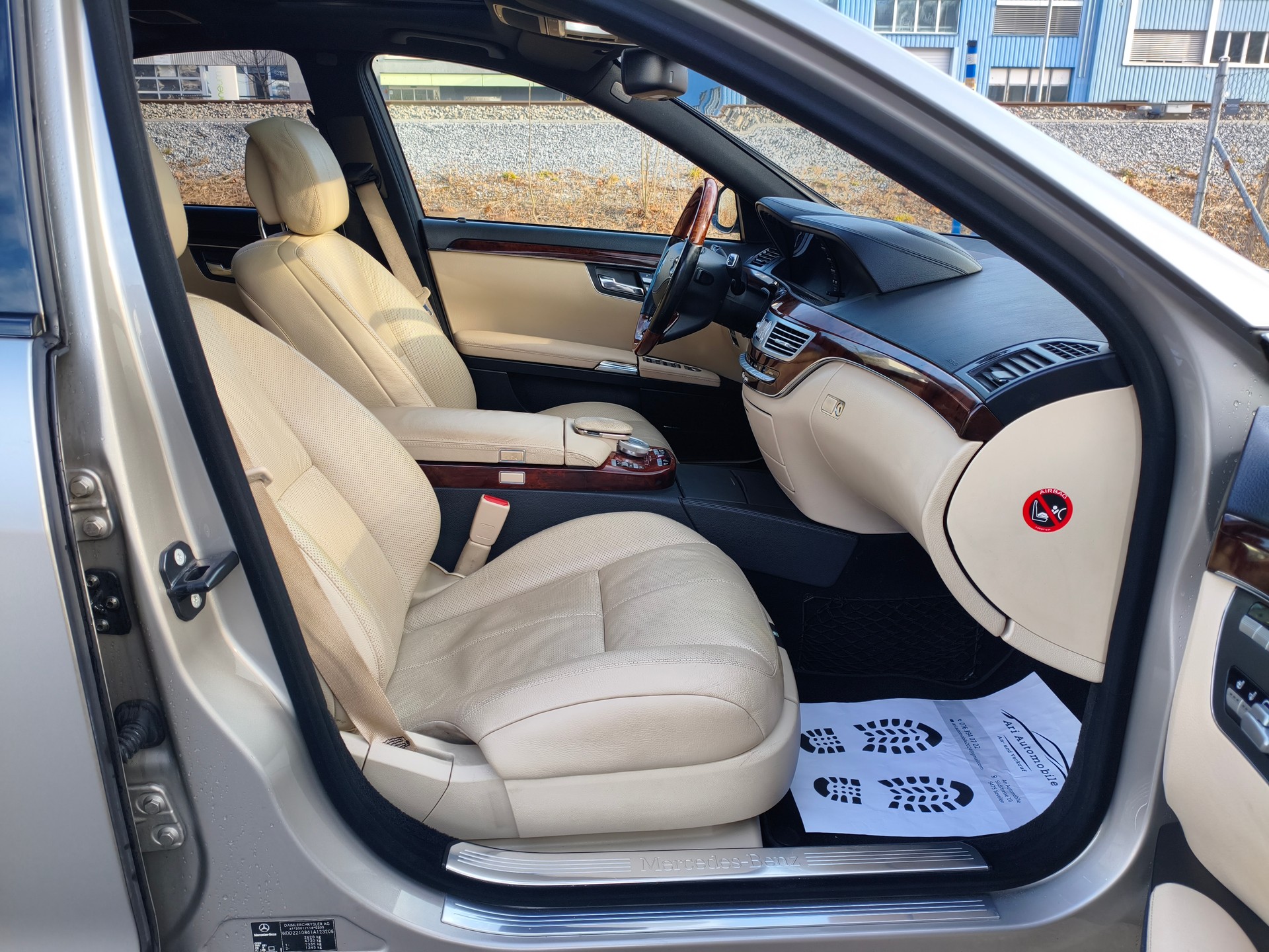 MERCEDES-BENZ S 500 L 4Matic 7G-Tronic-image-12