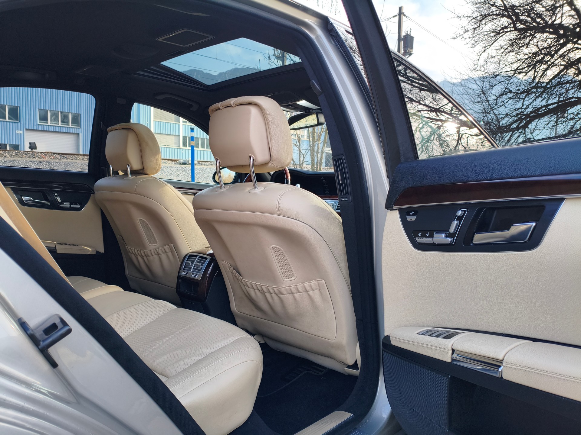 MERCEDES-BENZ S 500 L 4Matic 7G-Tronic-image-14