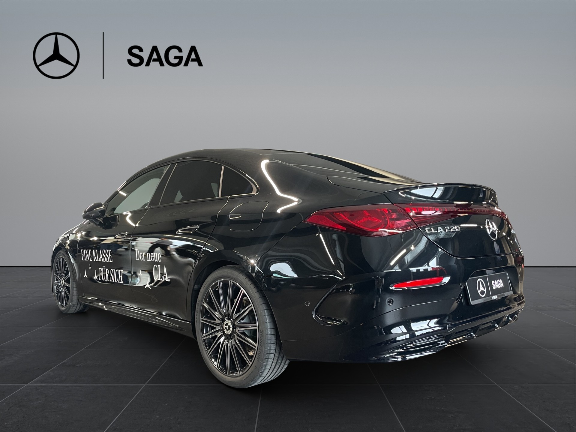 MERCEDES-BENZ CLA 220 8G-DCT 4Matic-image-3