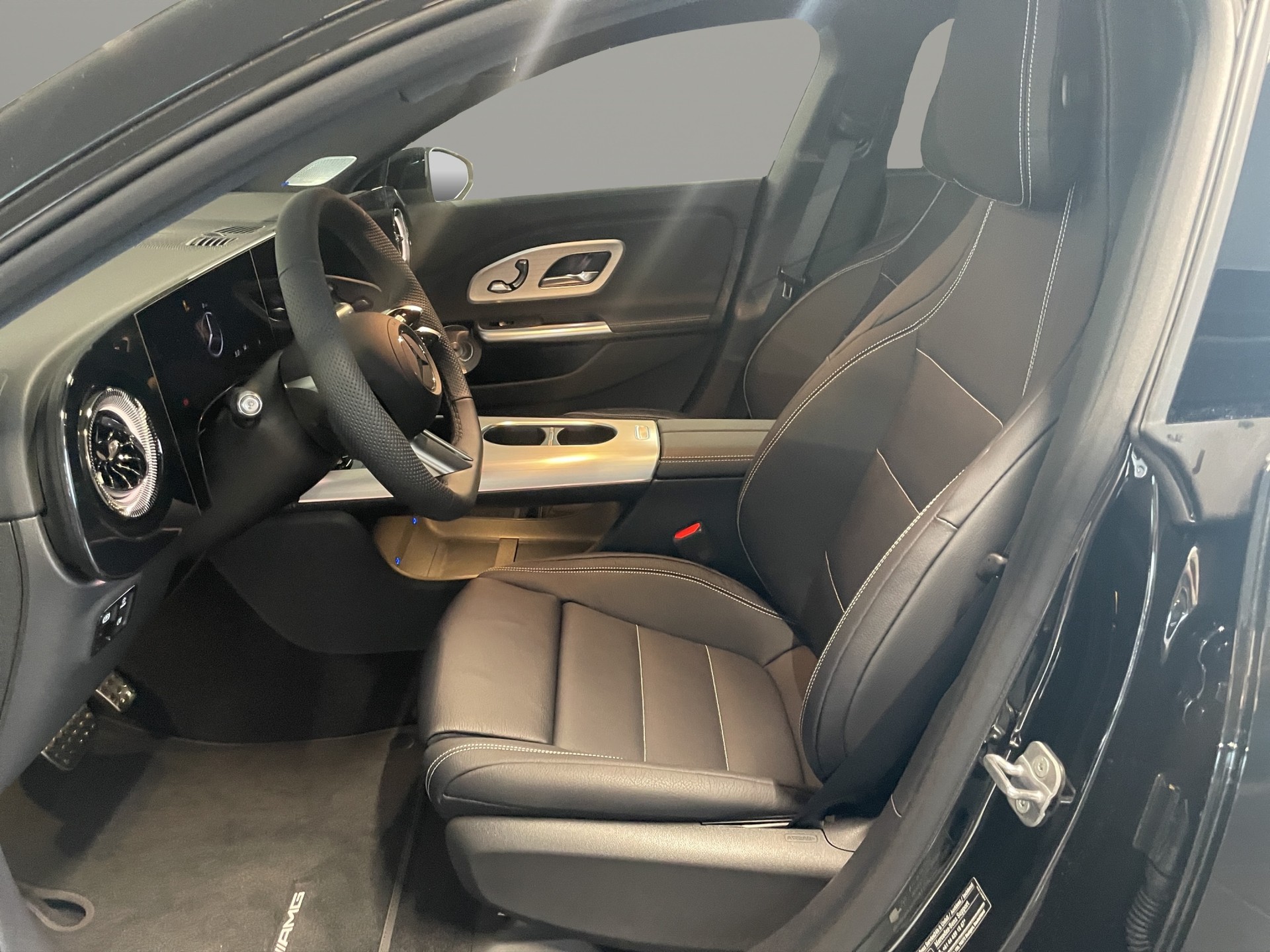 MERCEDES-BENZ CLA 220 8G-DCT 4Matic-image-7