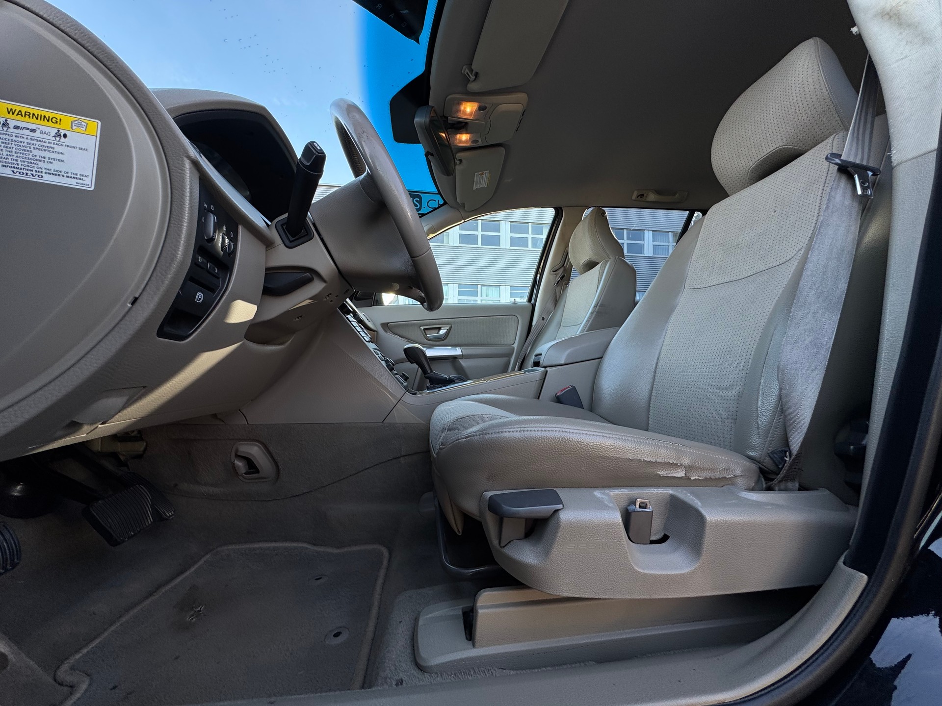 VOLVO XC90 2.5T AWD Geartronic-image-12