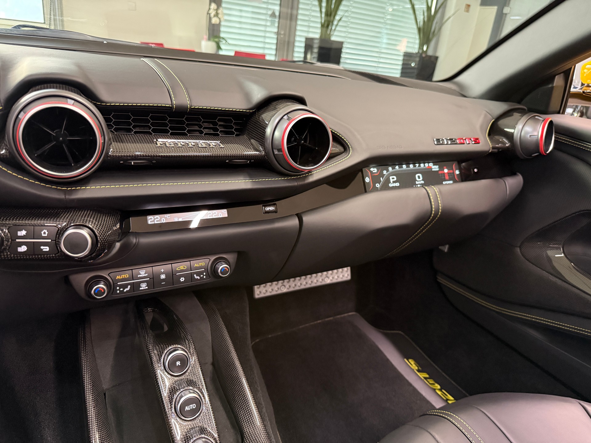 FERRARI 812 GTS-image-15