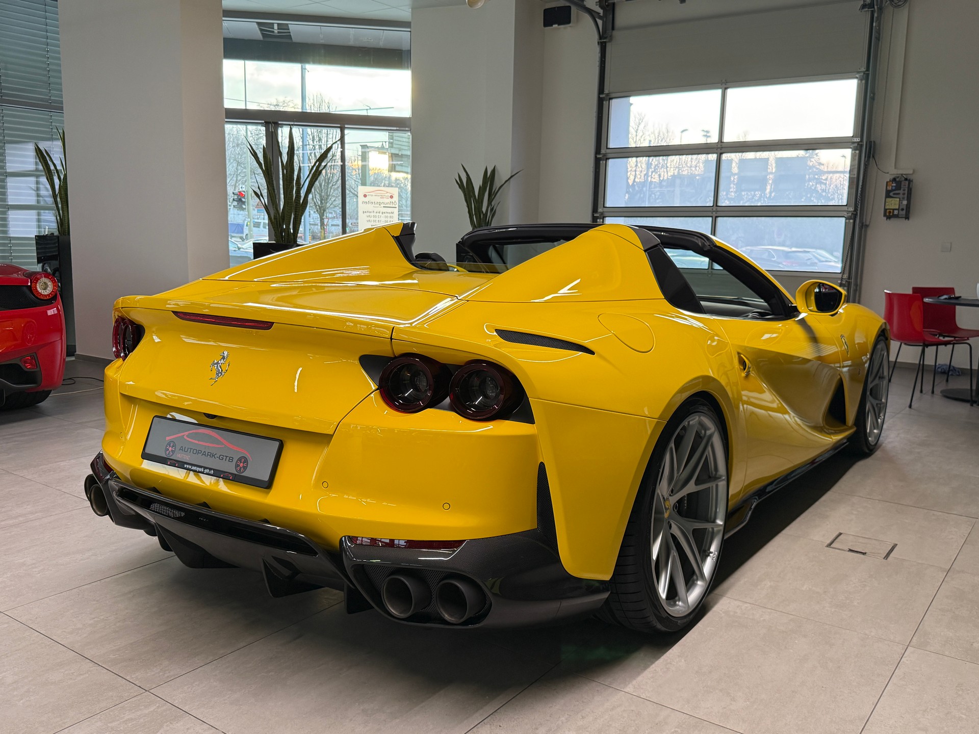 FERRARI 812 GTS-image-7