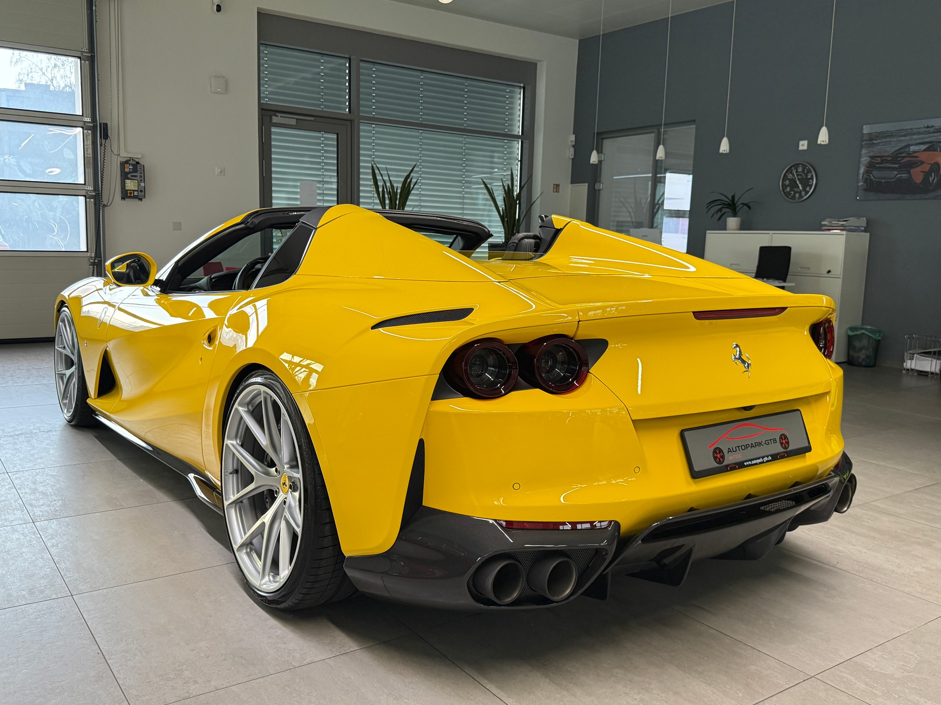 FERRARI 812 GTS-image-8