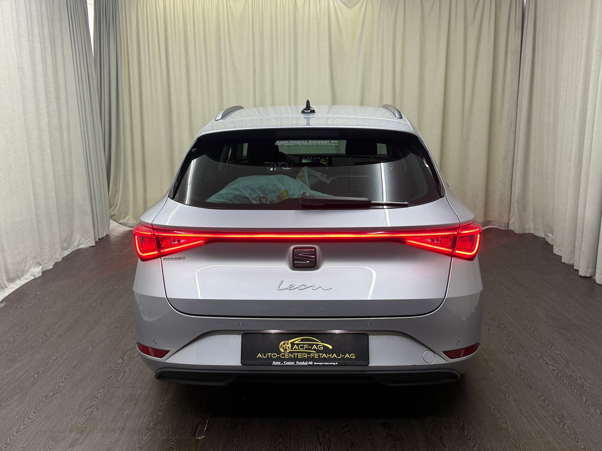 SEAT Leon ST 2.0 TDI EVO DSG Style-image-4
