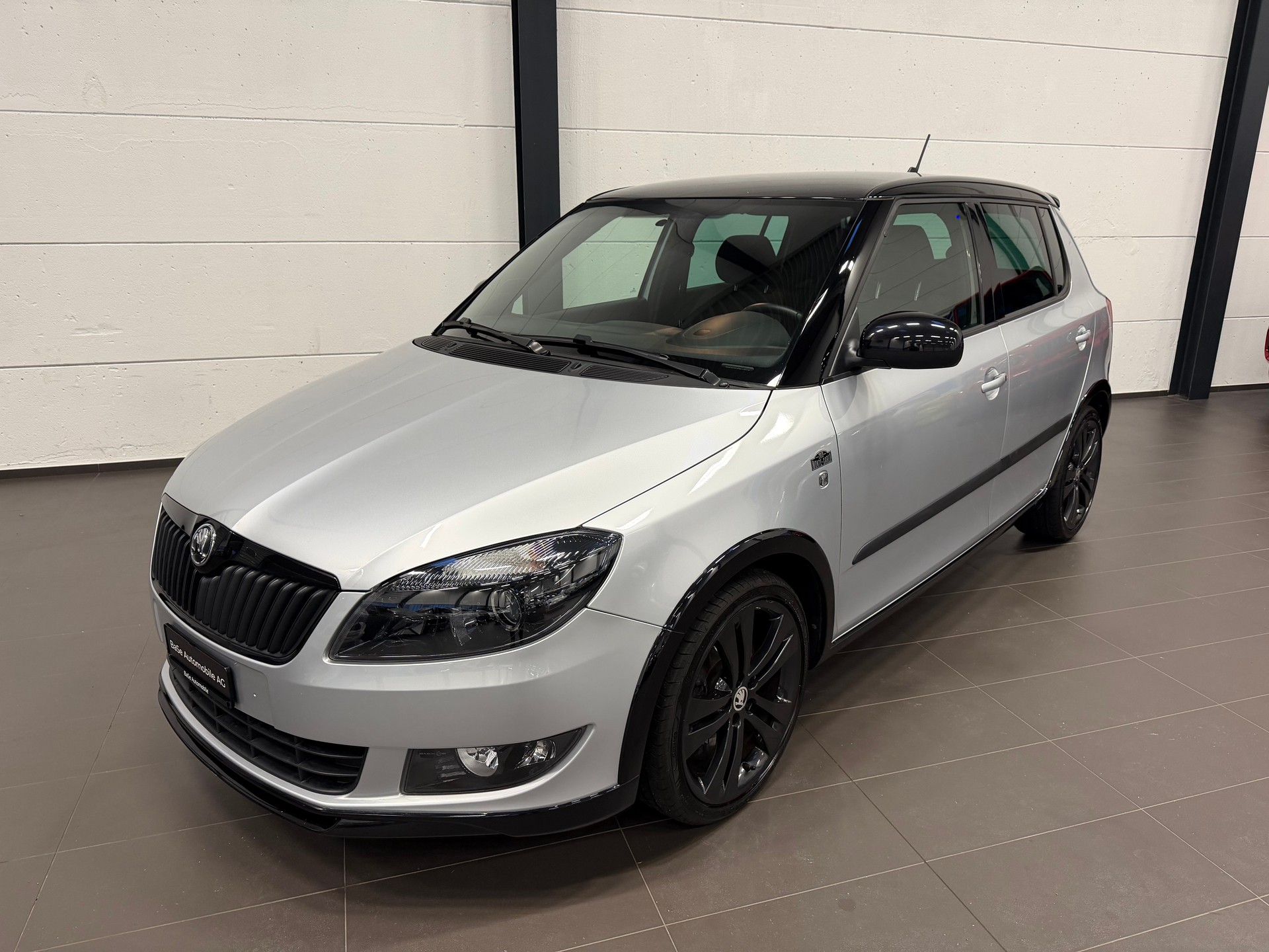 SKODA Fabia 1.2 TSI Monte Carlo Edition DSG-image-0